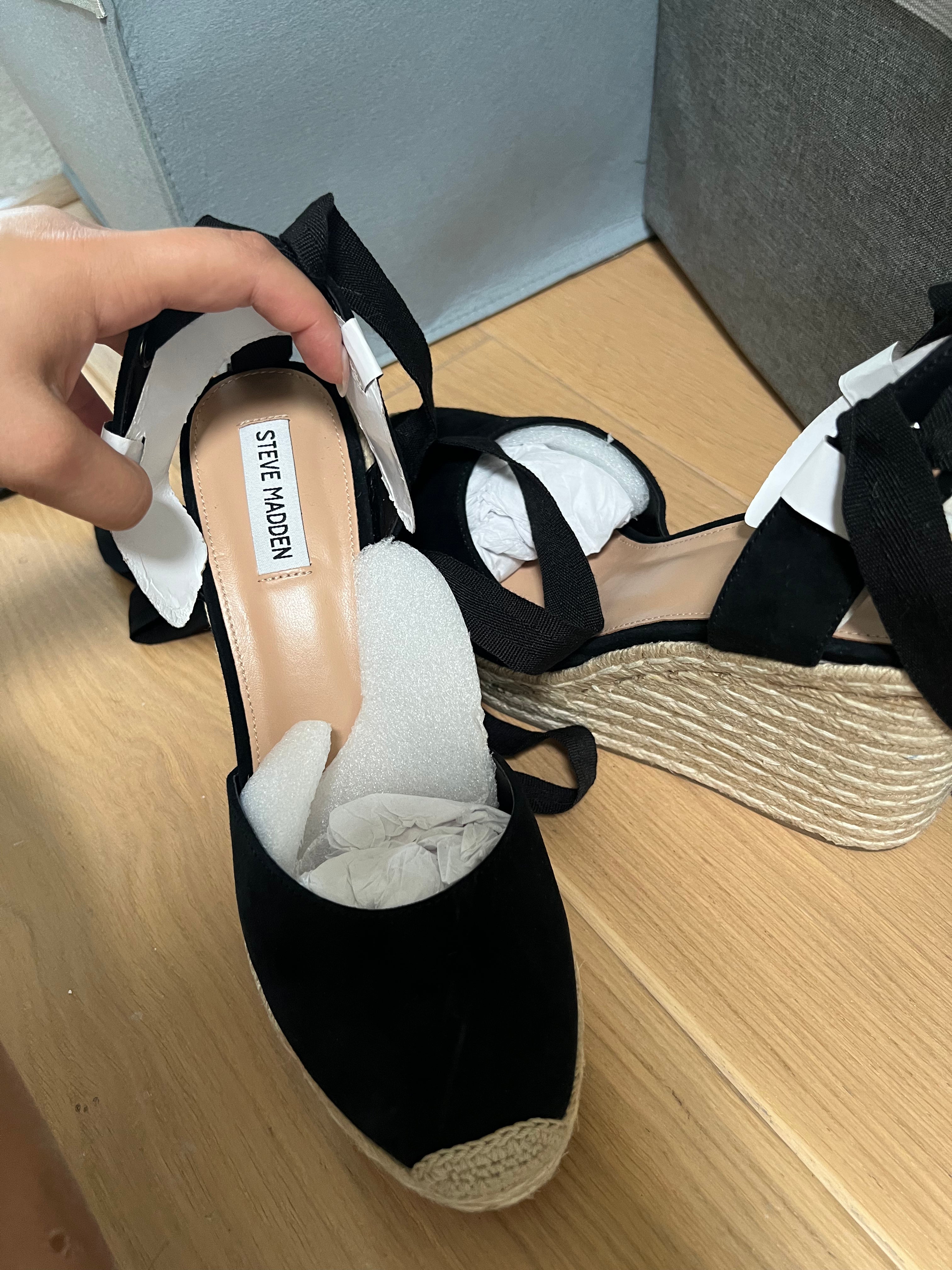 Steve Madden Black, woven wedge heels