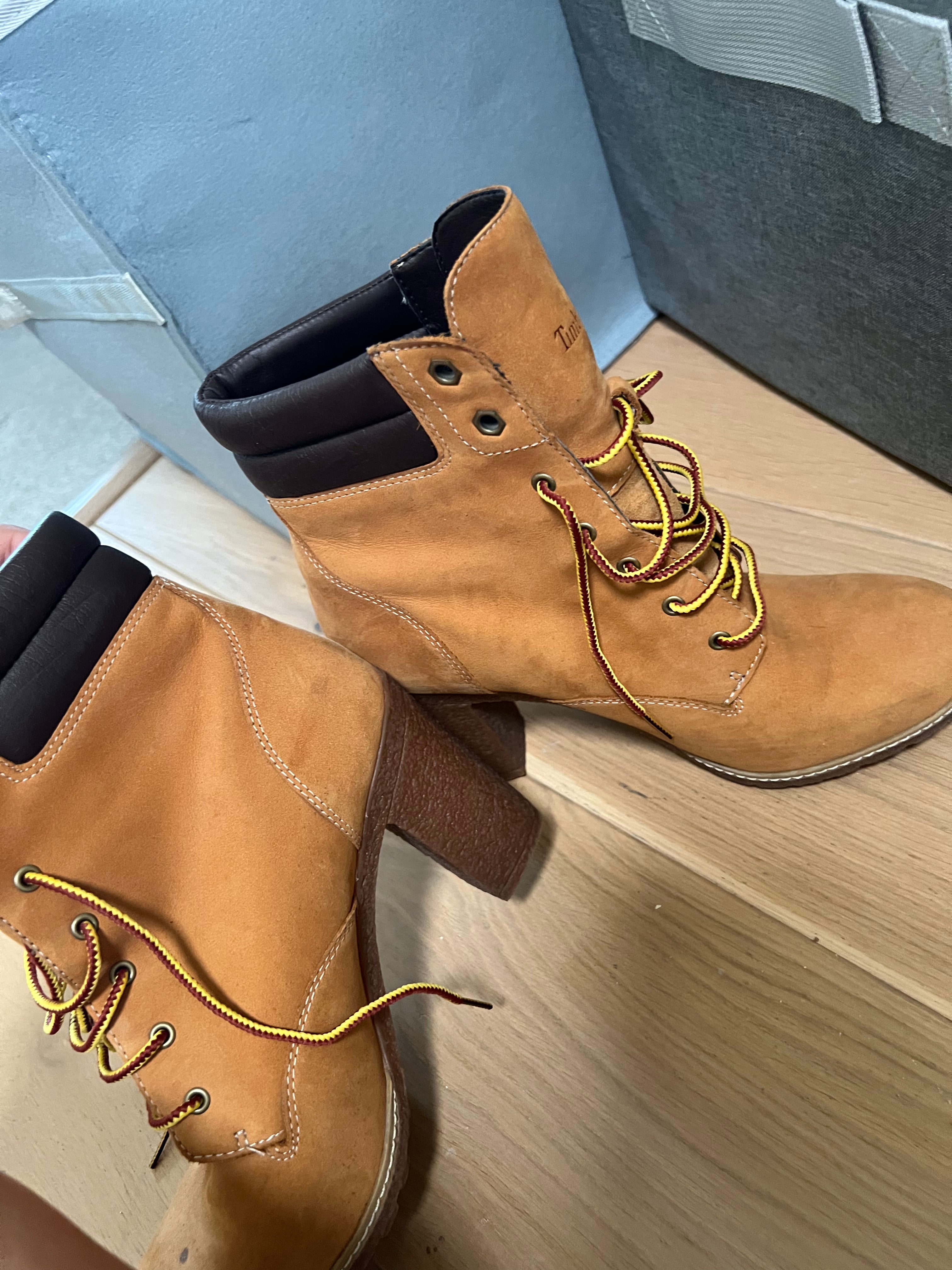Timberland Tan high heel boots