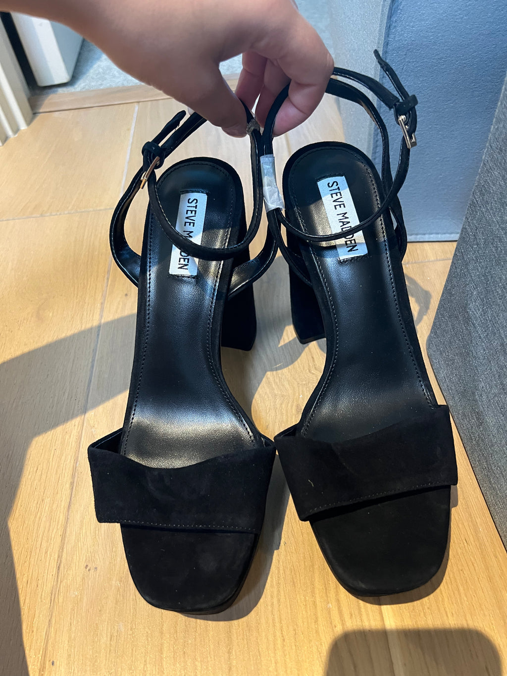 Steve Madden chunky black heel