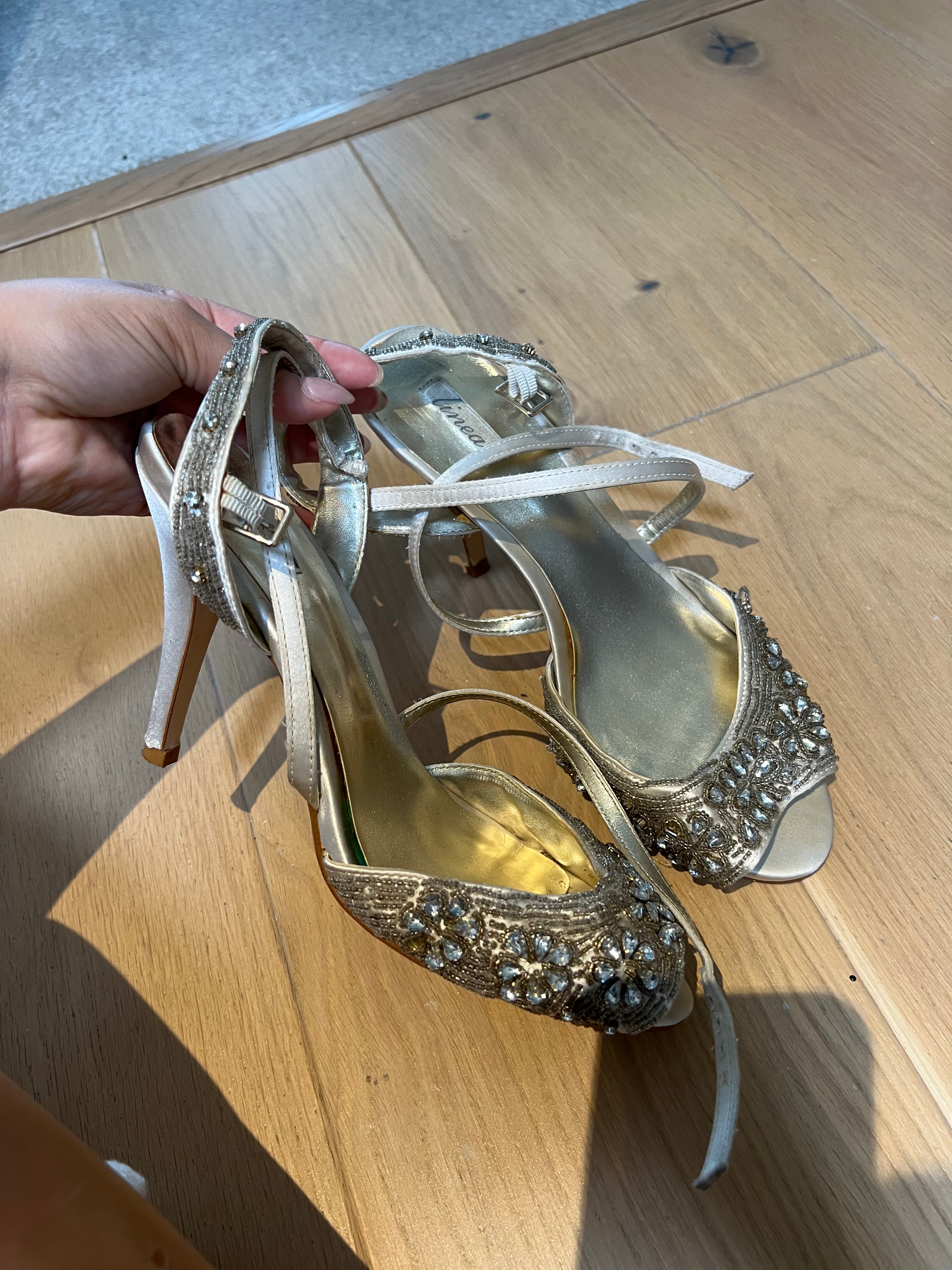 Beige heels with diamantes