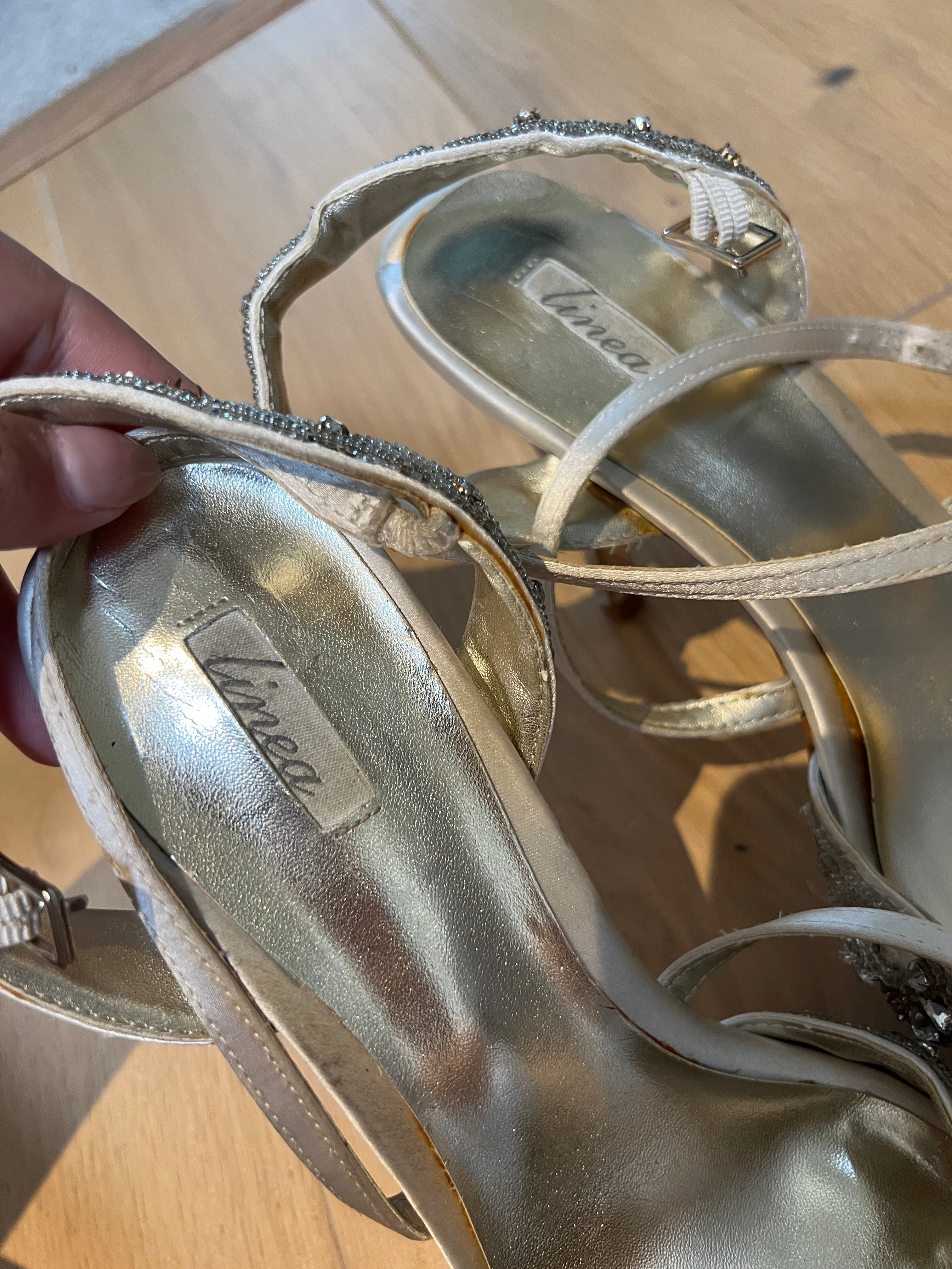 Beige heels with diamantes