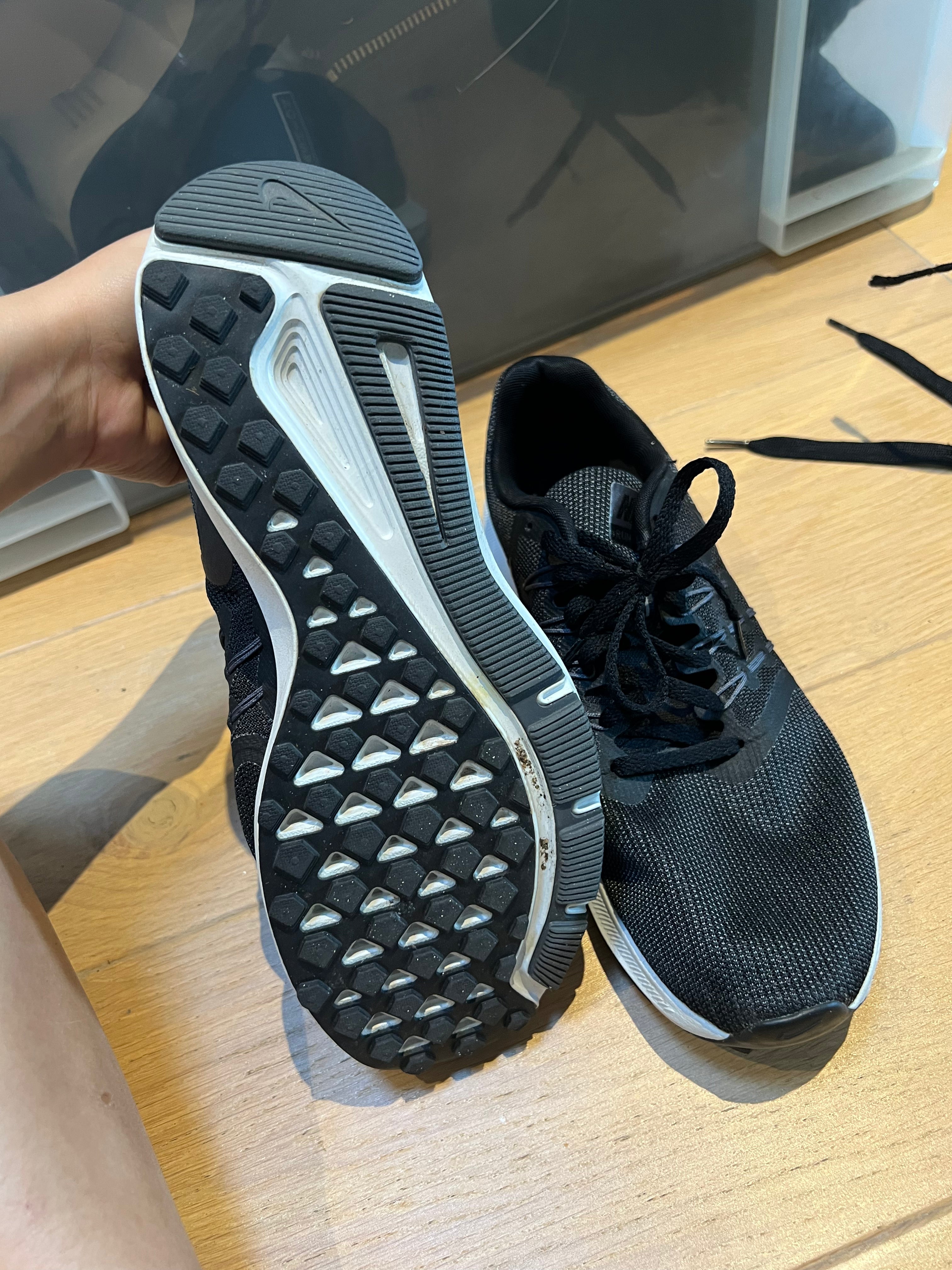Grey/White Nike Fitsole Trainers