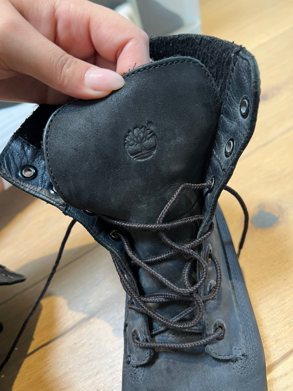 Black Timberland Trainers, Fur lining