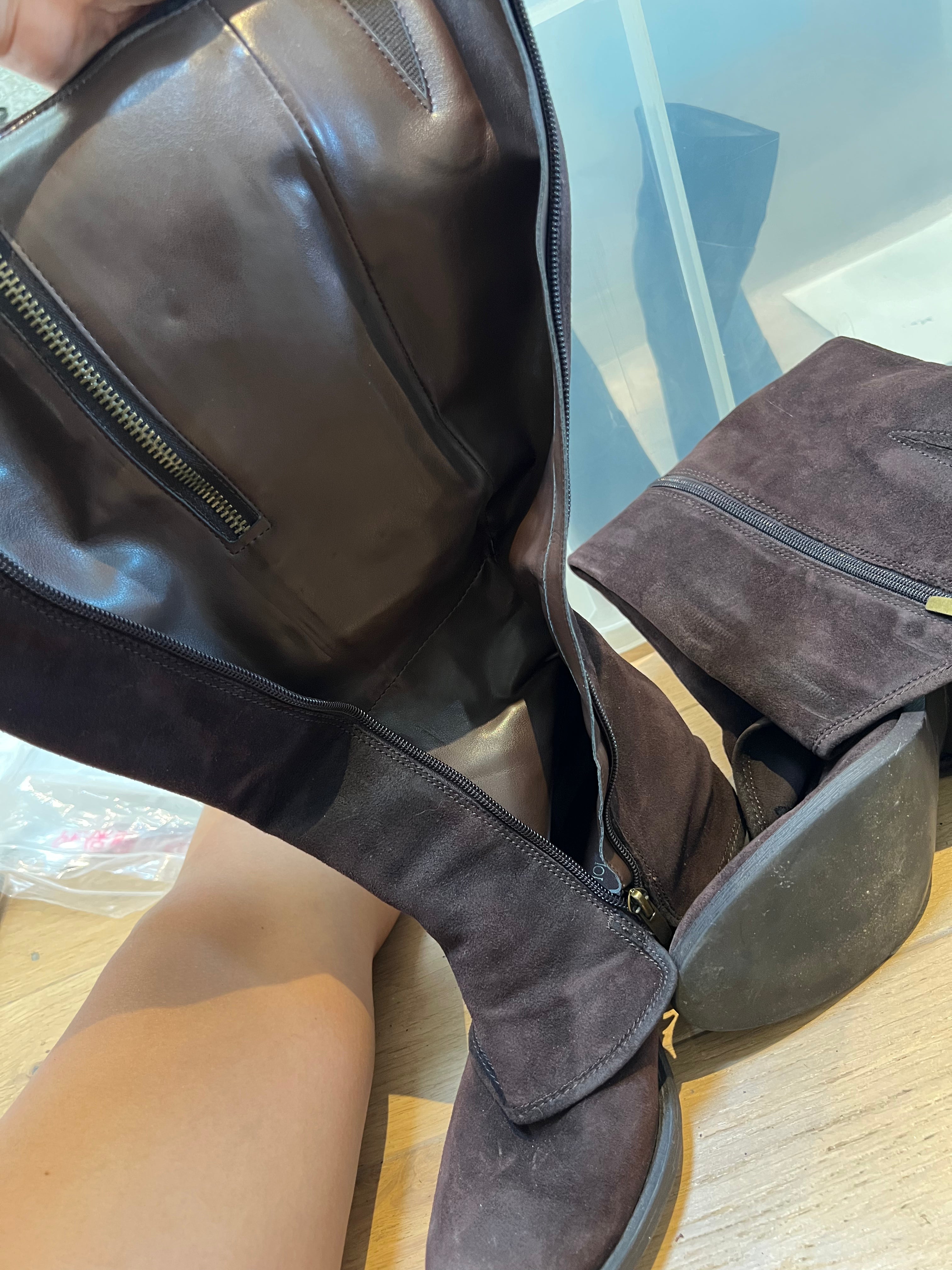 Brown, Knee boot heels