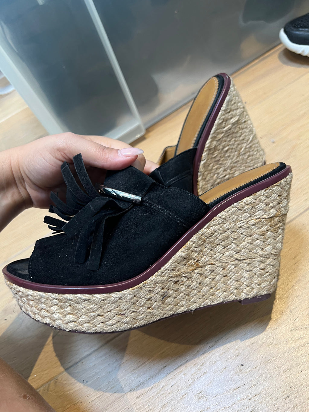 Woven wedge heels, black tassel