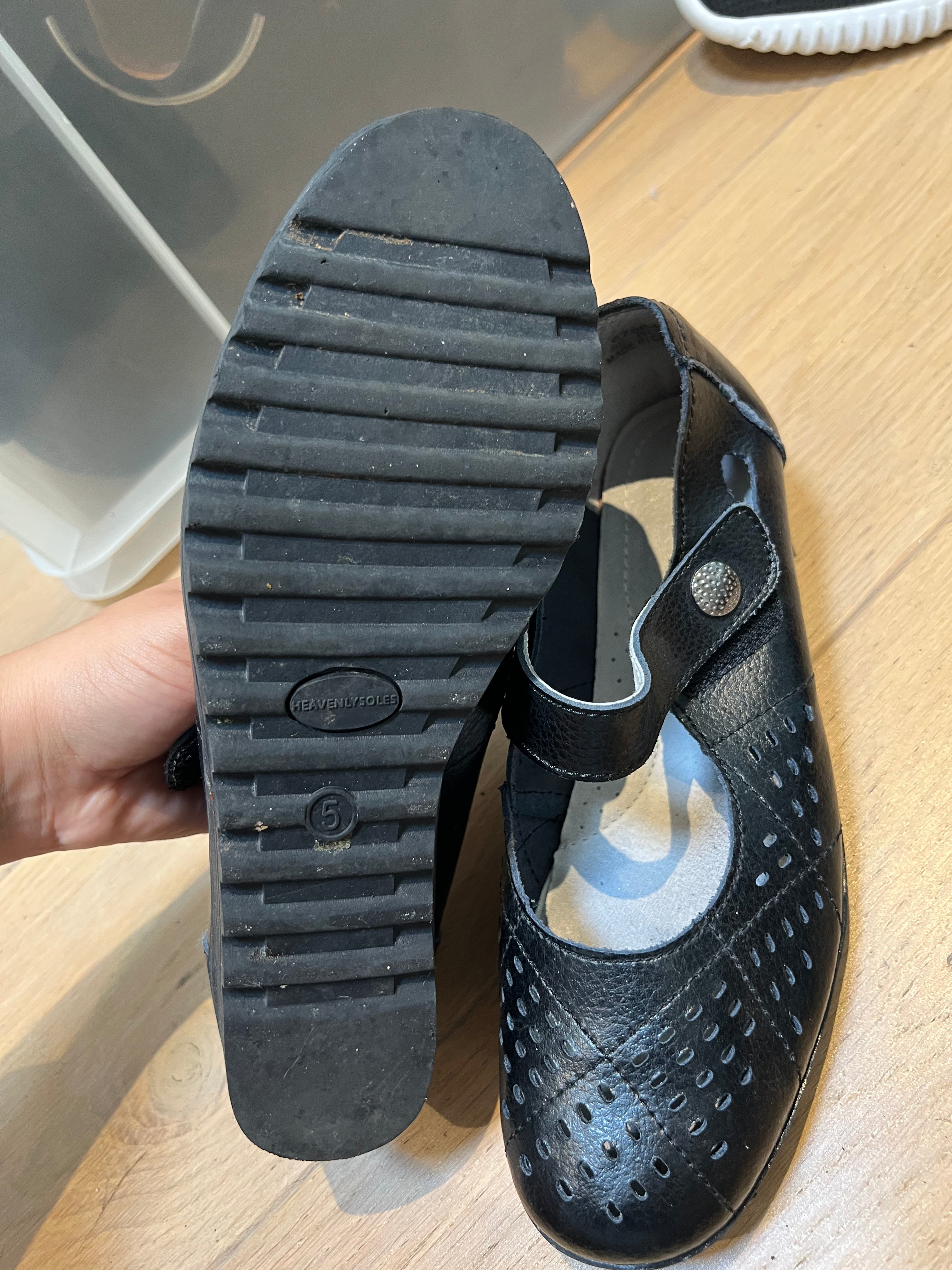 Black pumps with velcro strap