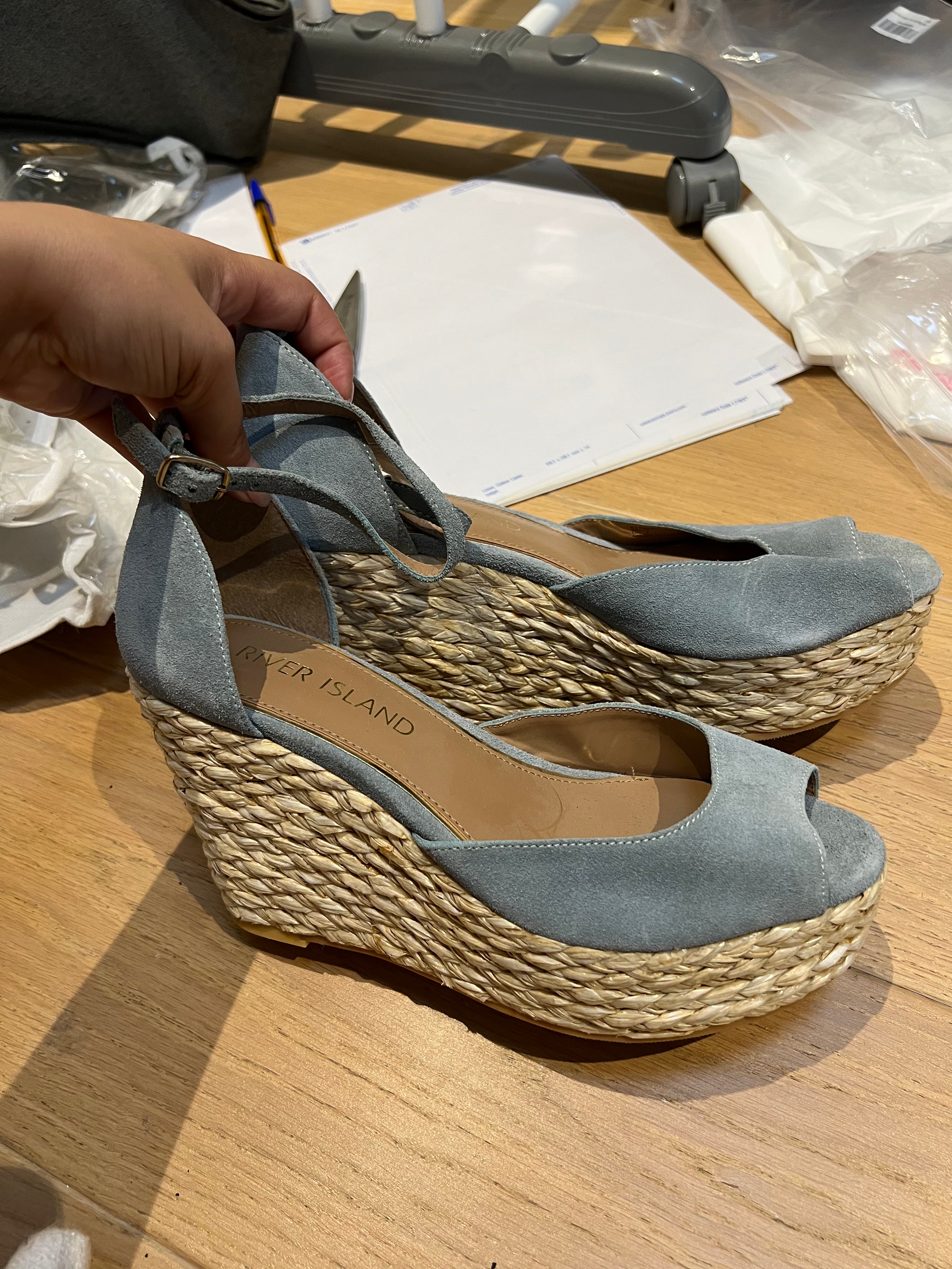 Wedge heel, woven, grey / blue, buckle strap