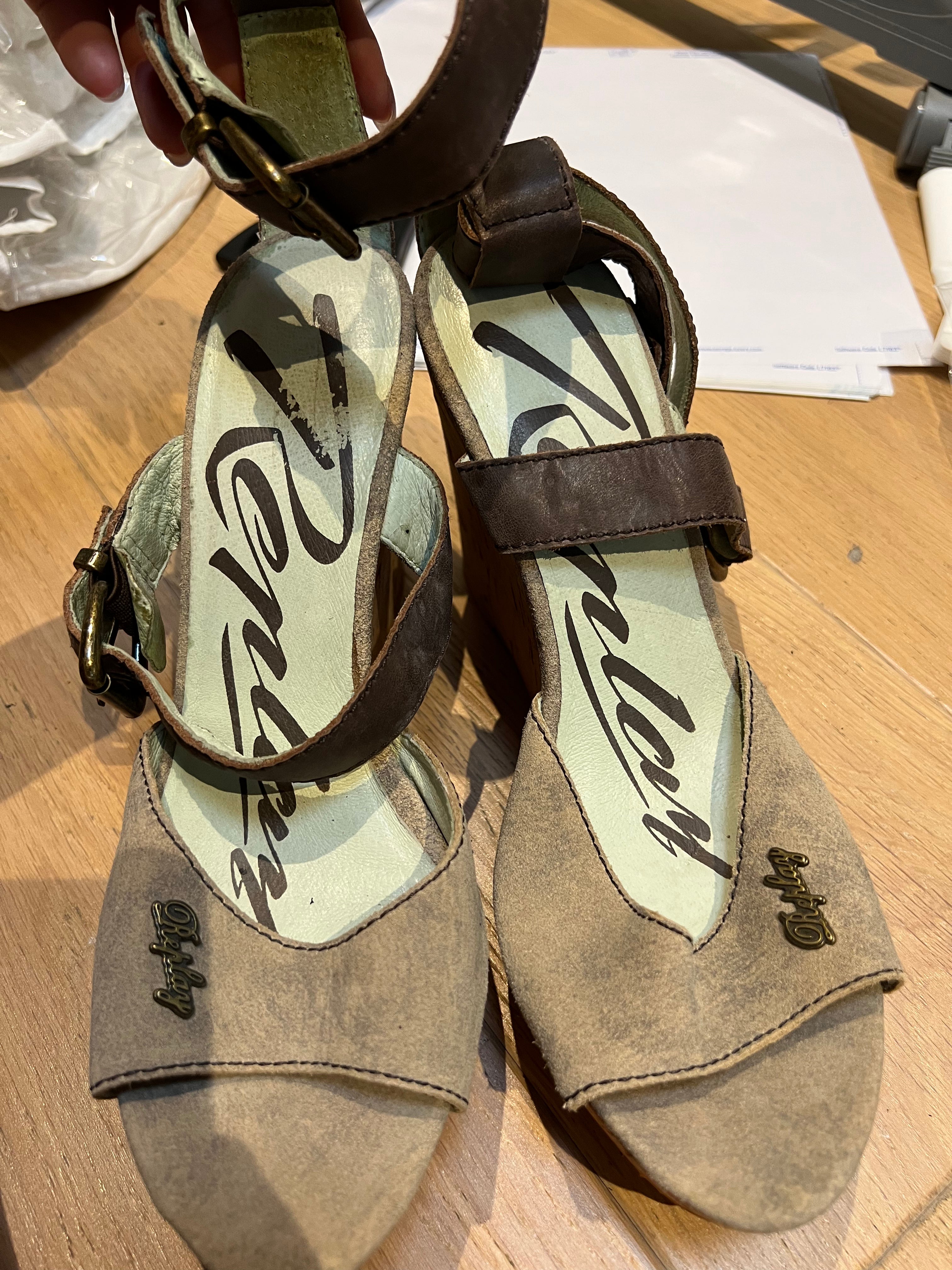 Replay Wedge Heels