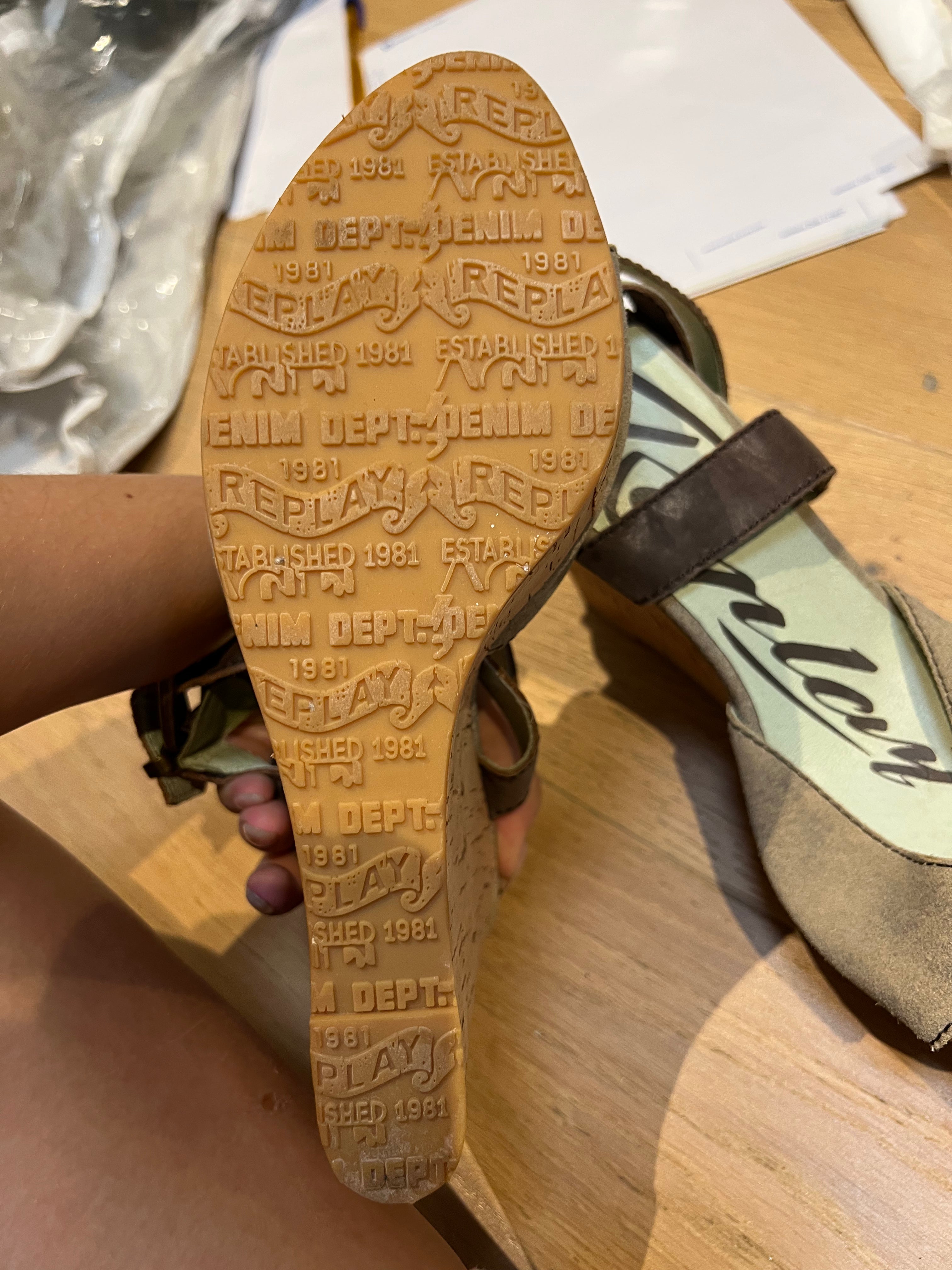 Replay Wedge Heels