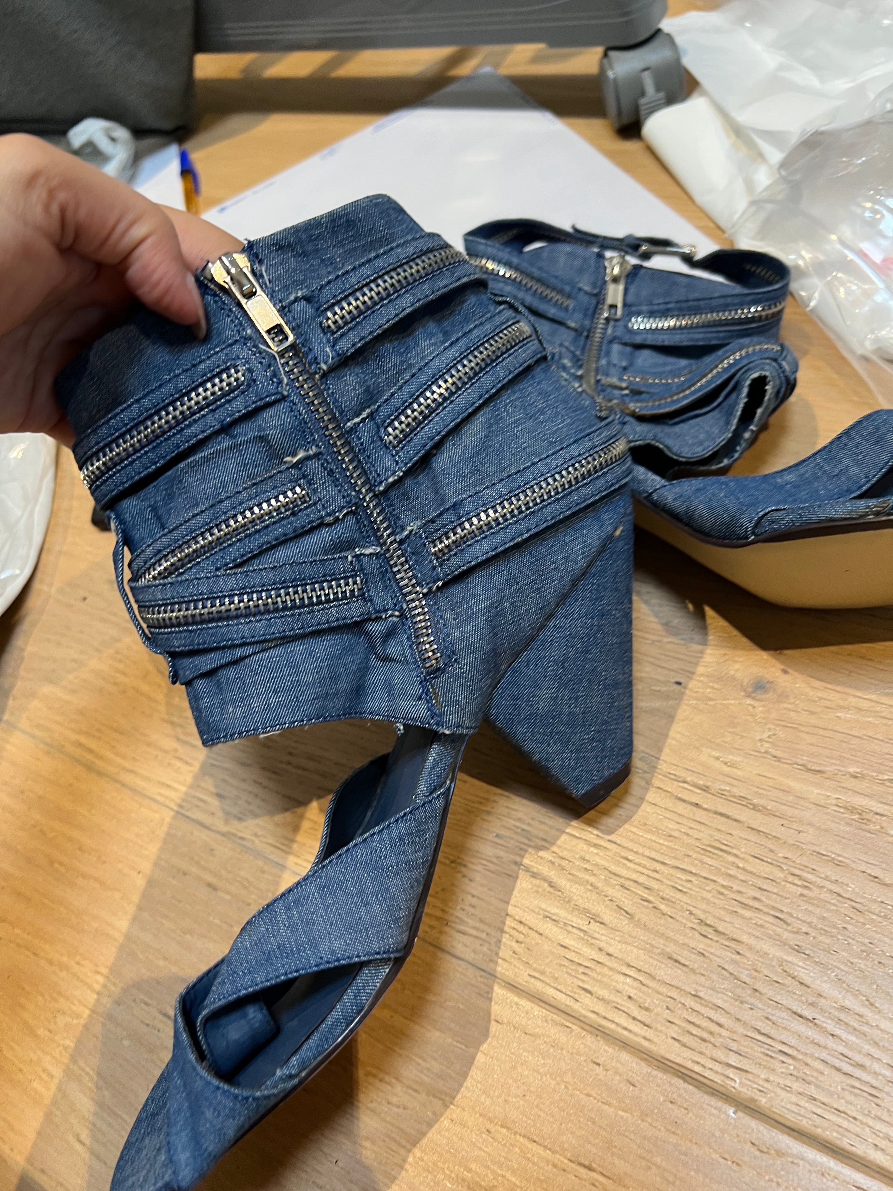 Blue Denim Heels / Triangle short heel