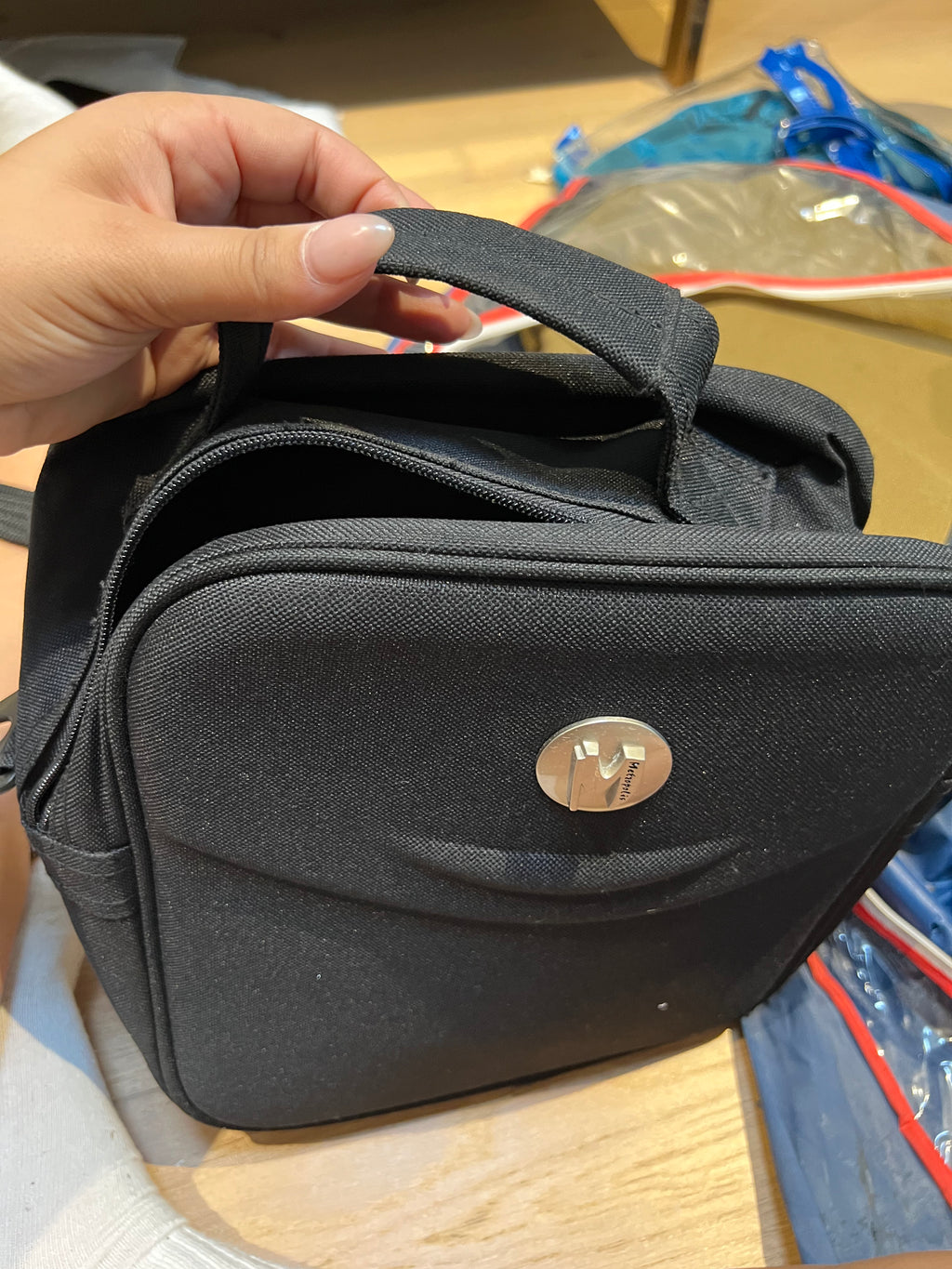 Black hard fabric / shoulder bag