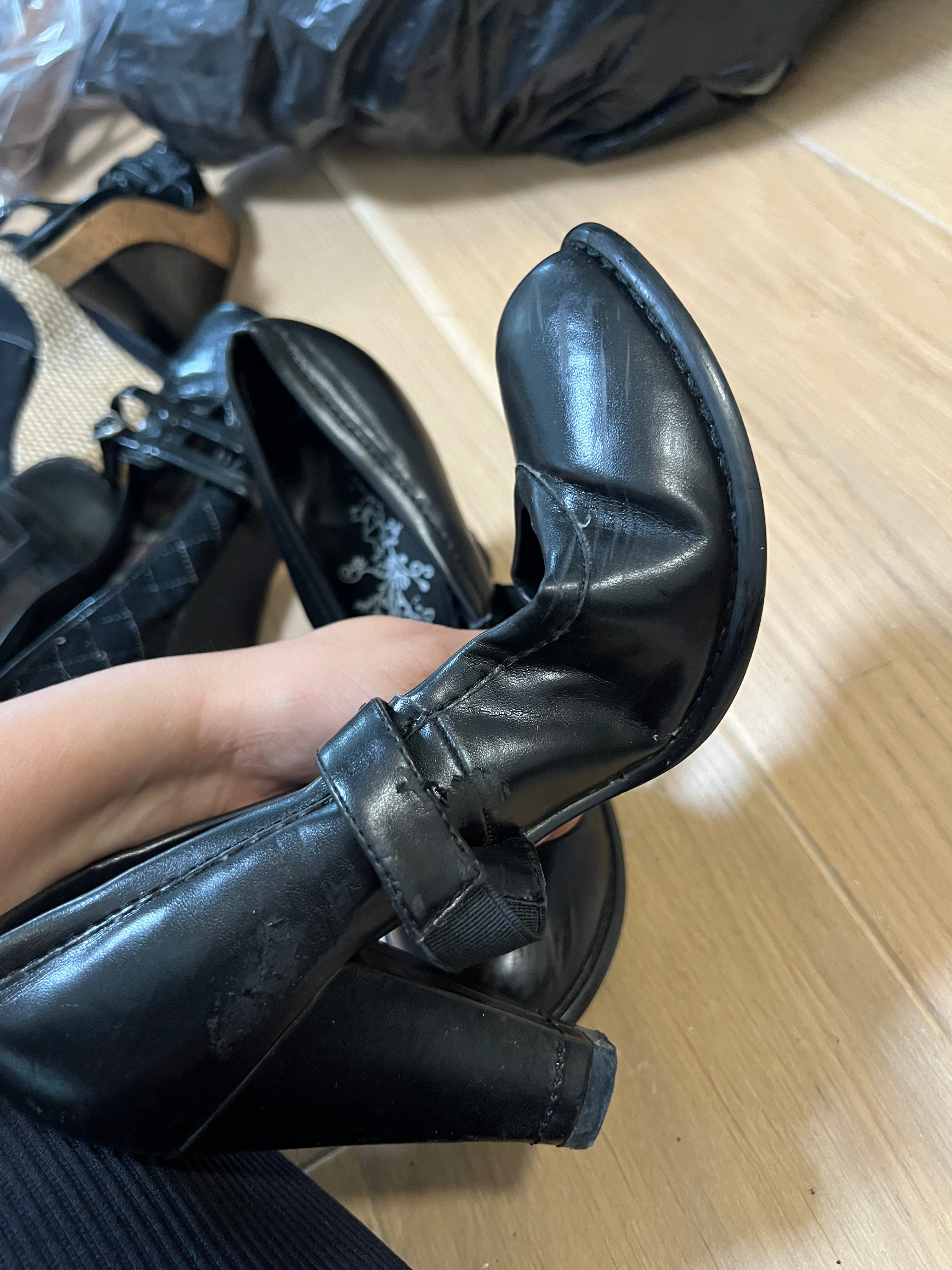 Black heels with buckle