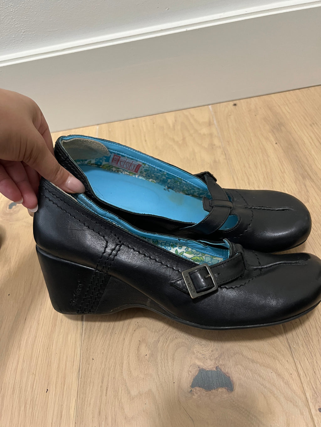 Wedge kickers shoes