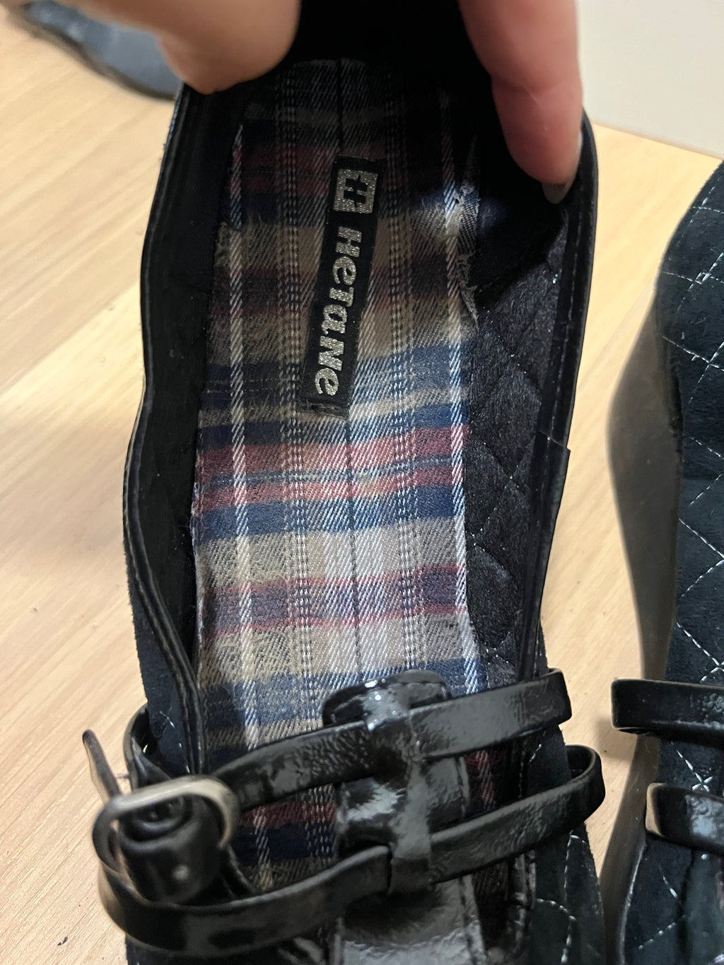 Black platform shoes / Suede with rubber sole + textile lining