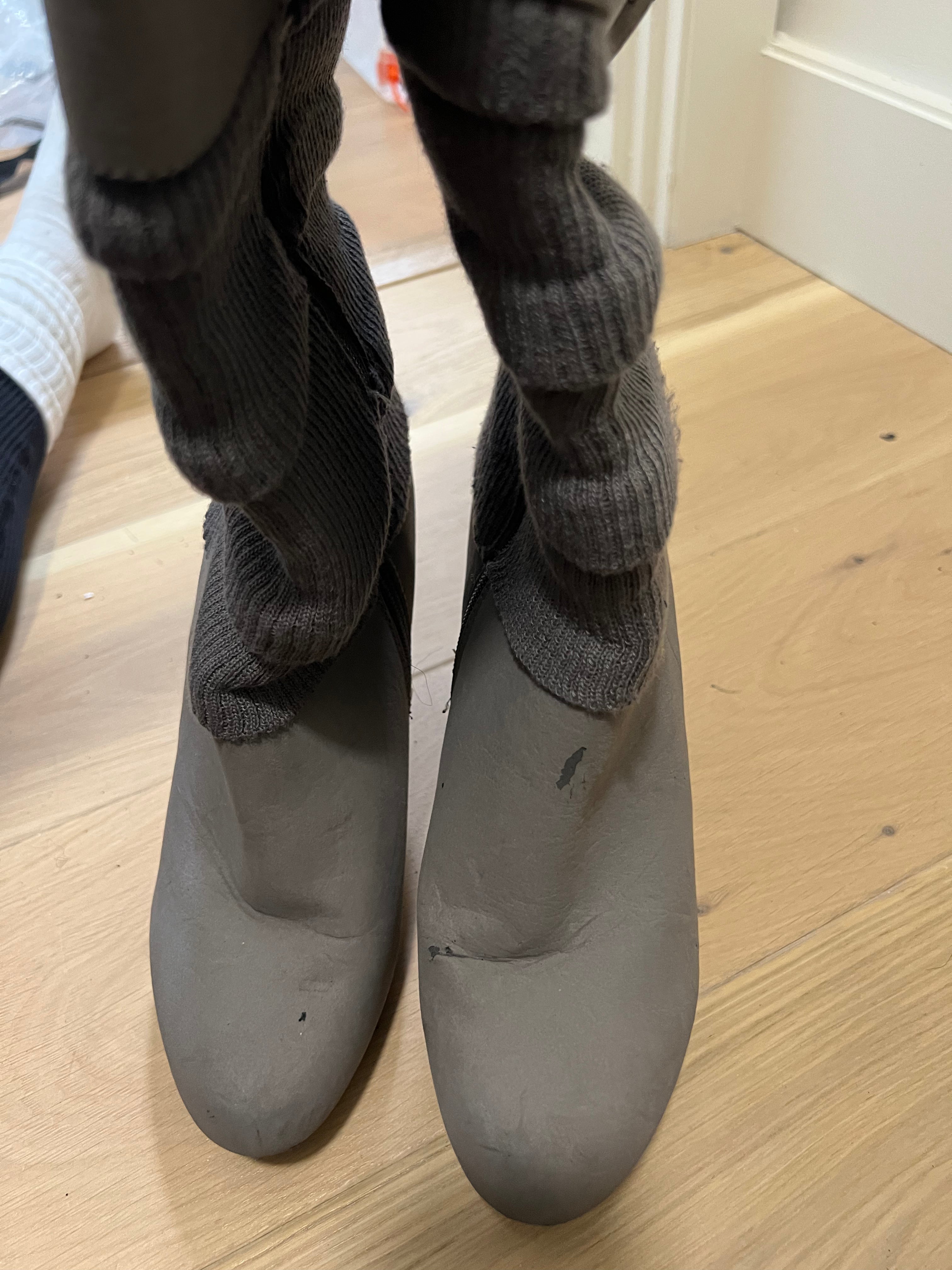 Grey boot heel boots / Wooden effect heel