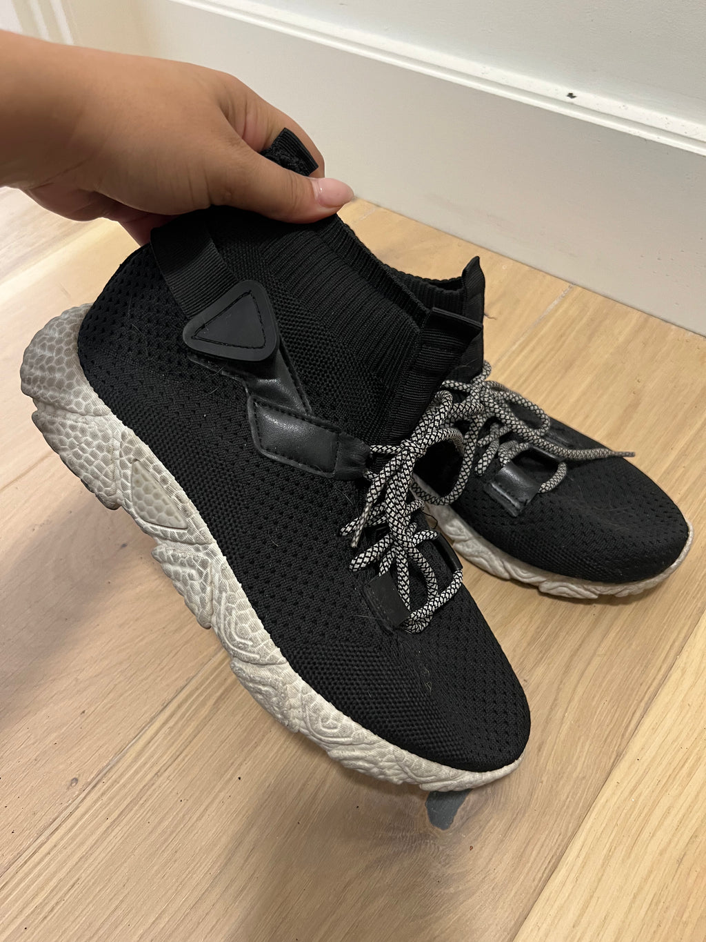 Black trainers