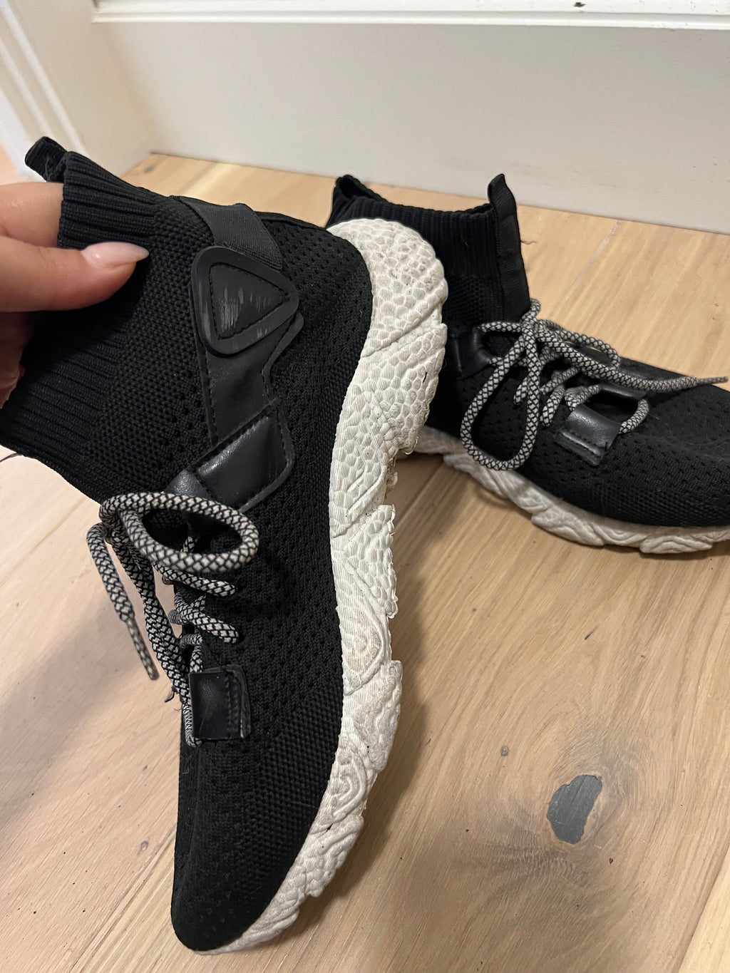 Black trainers