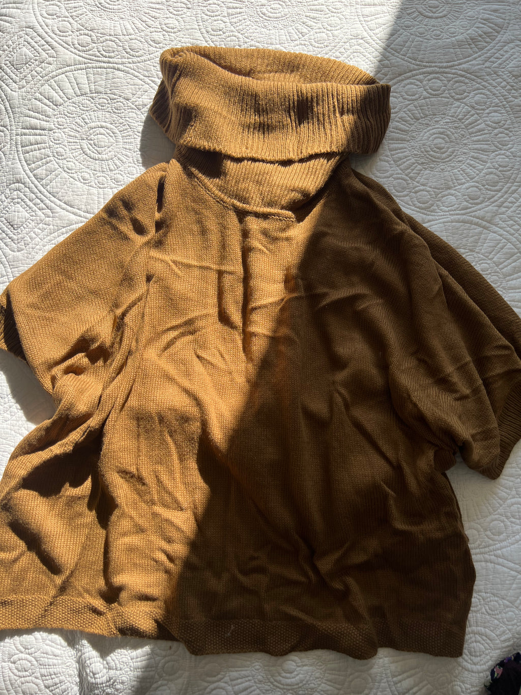Brown knitted turtle neck / Quarter sleeve