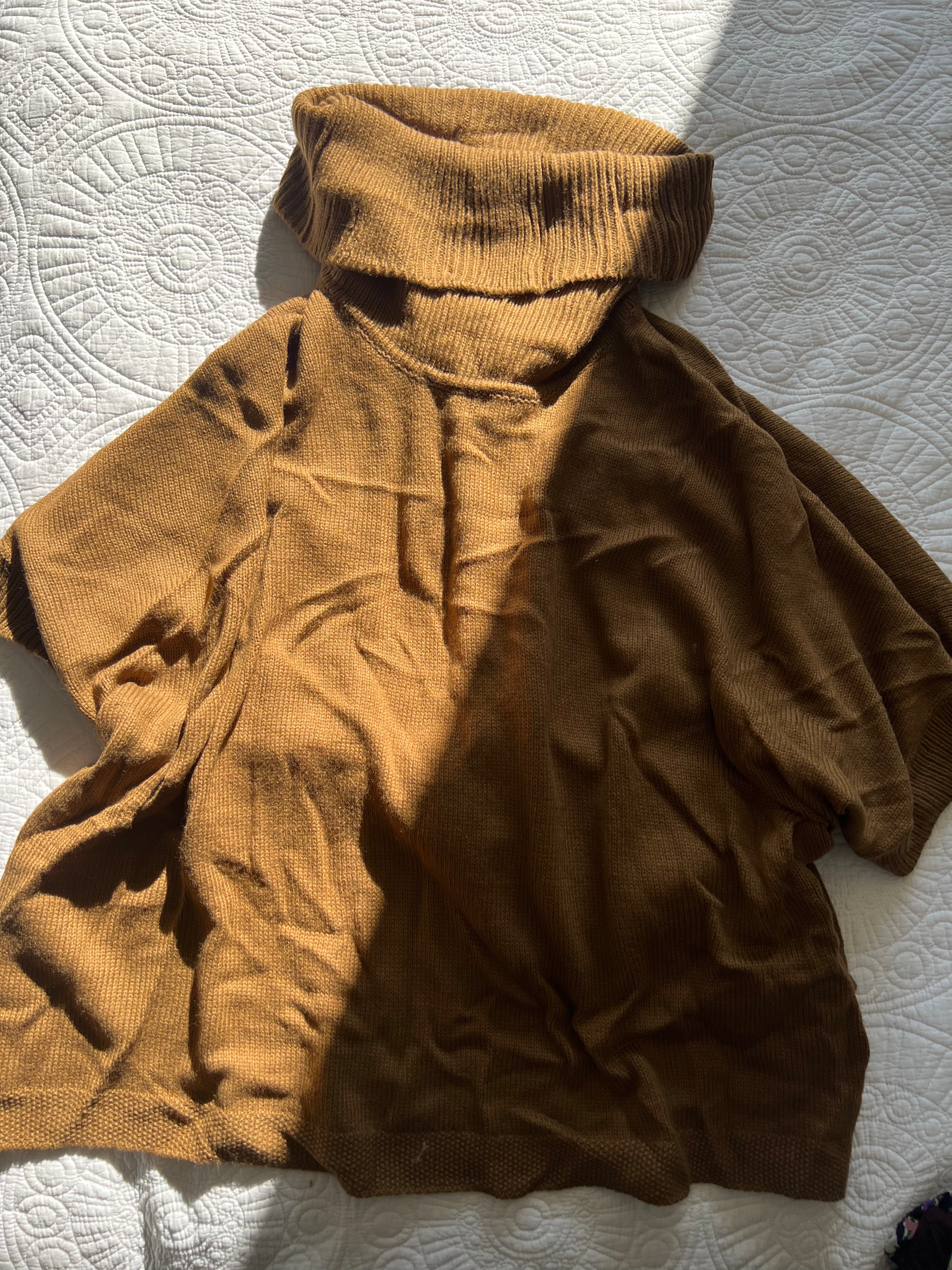 Brown knitted turtle neck / Quarter sleeve
