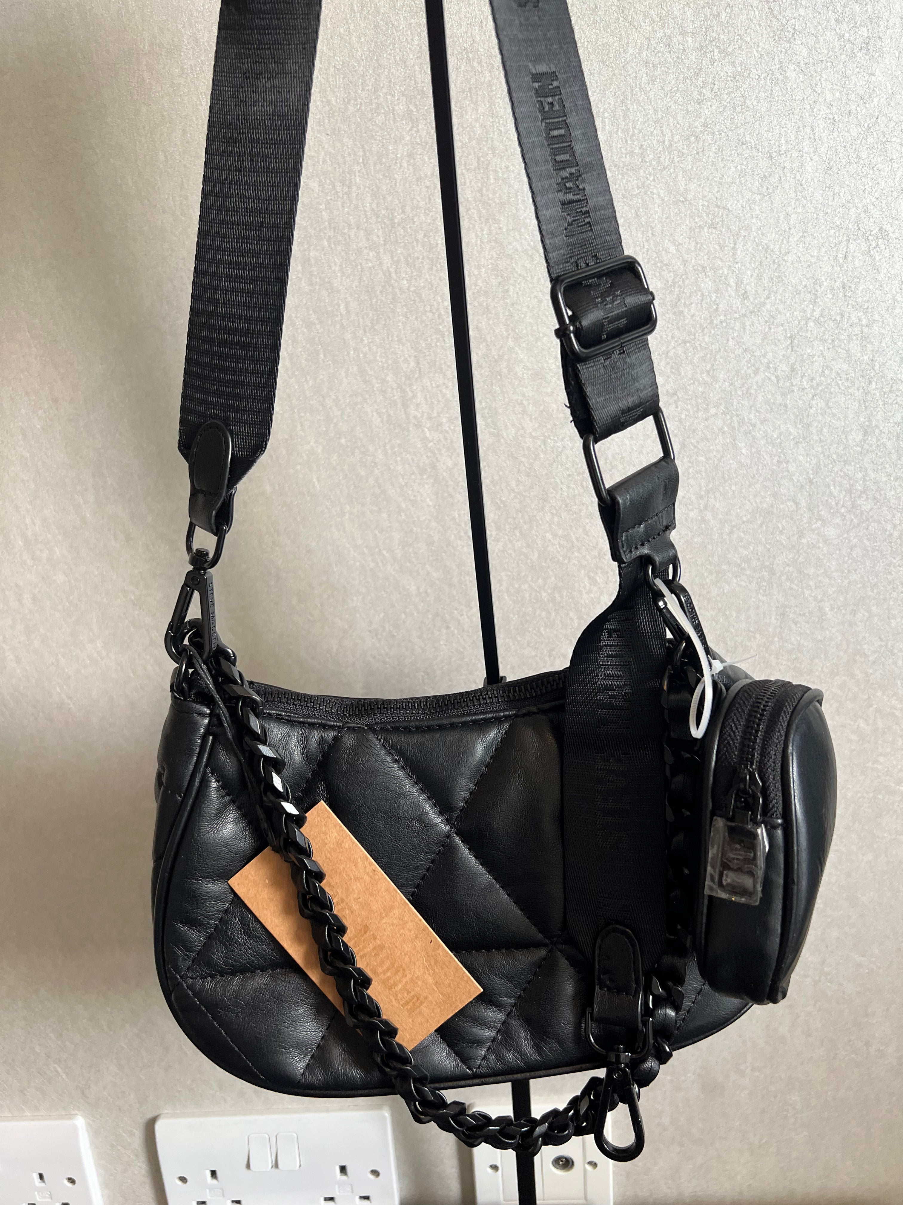 Steve Madden Black Crossbody Bag - Purse attached