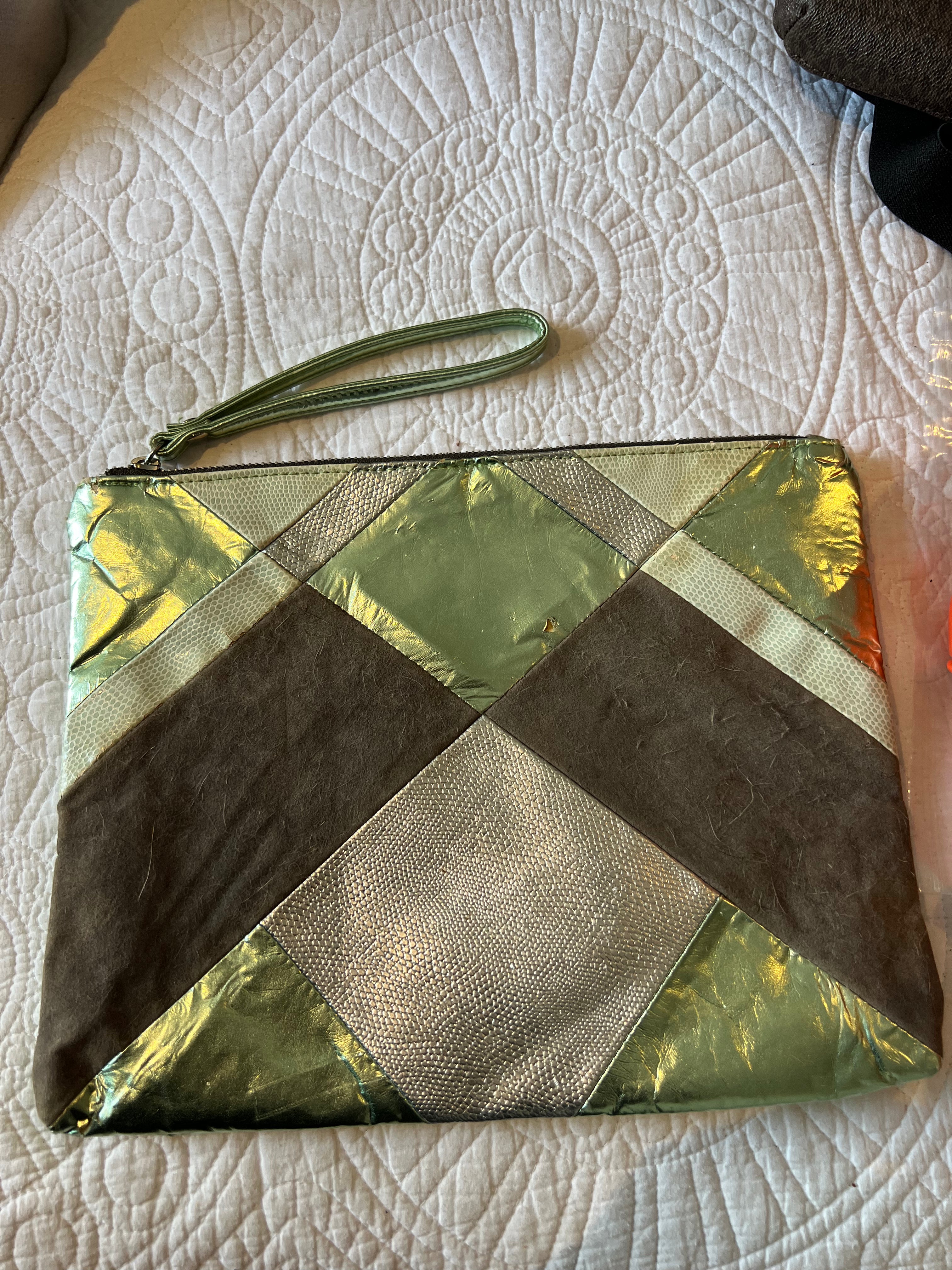 Green shimmer style clutch bag