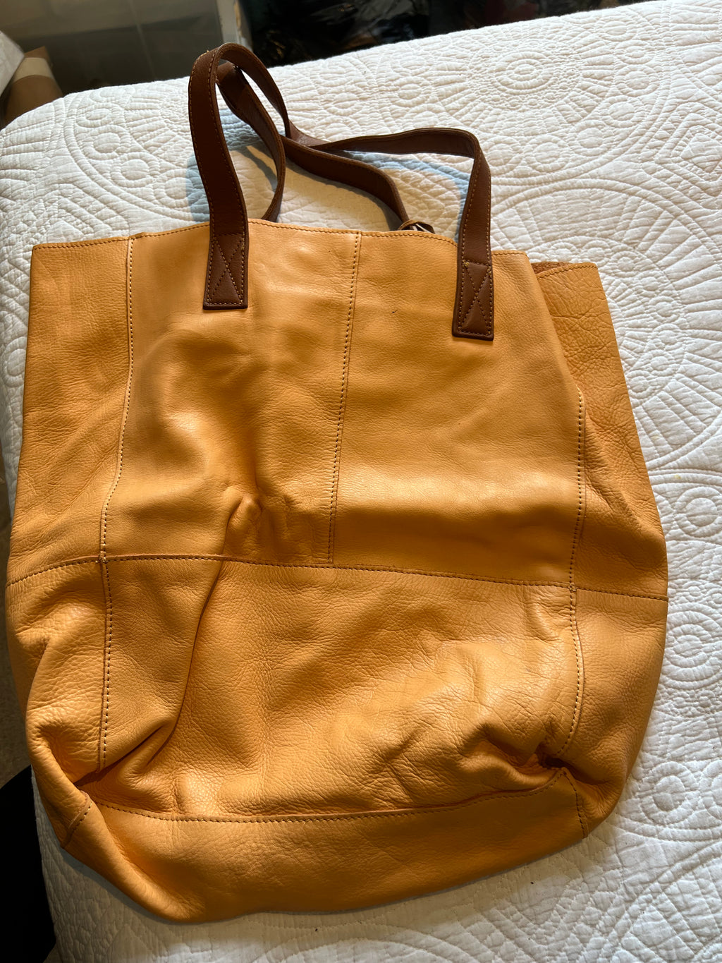 Orange leather bag (REAL LEATHER)