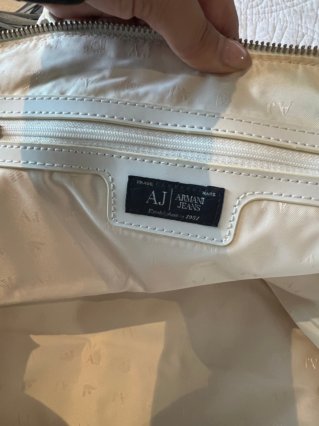 Armani Jeans White Med bag