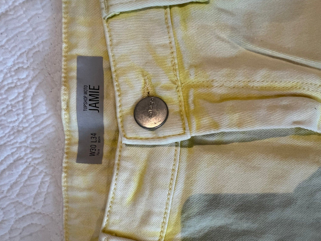 Pale yellow skinny jeans / good condition / Mid rise
