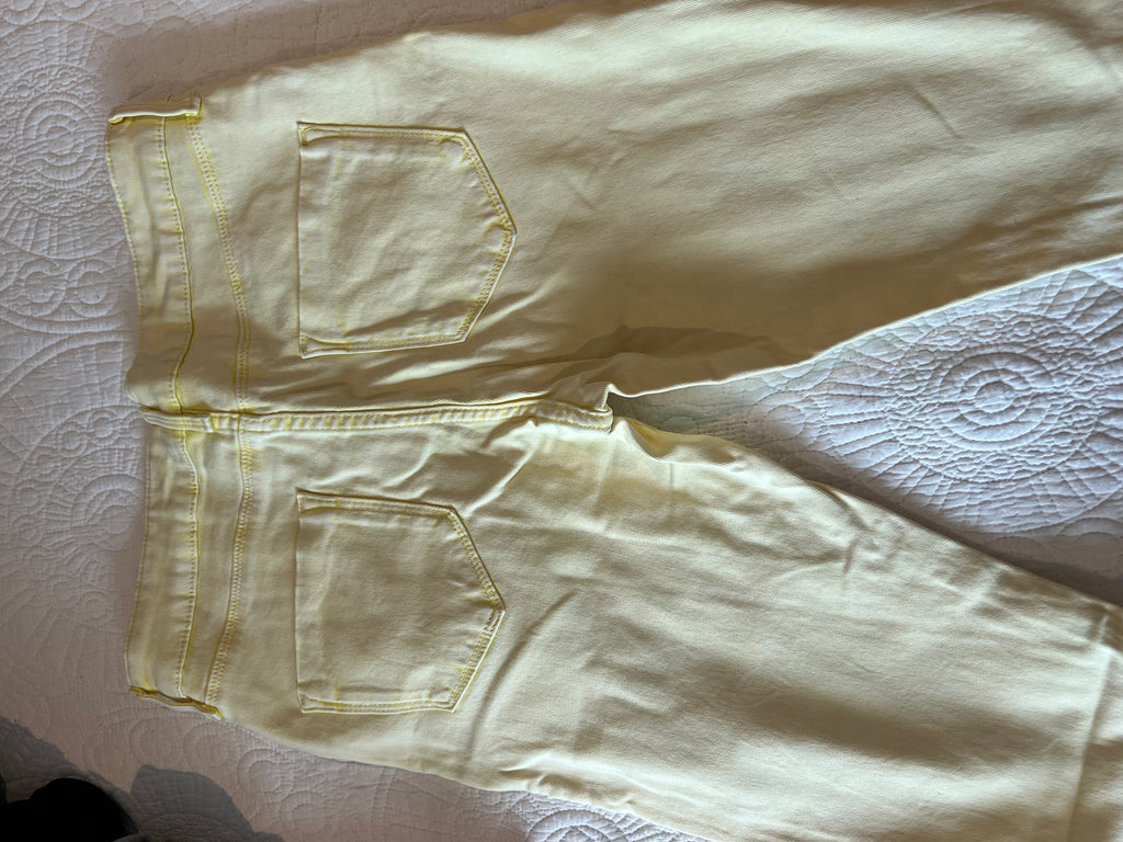 Pale yellow skinny jeans / good condition / Mid rise