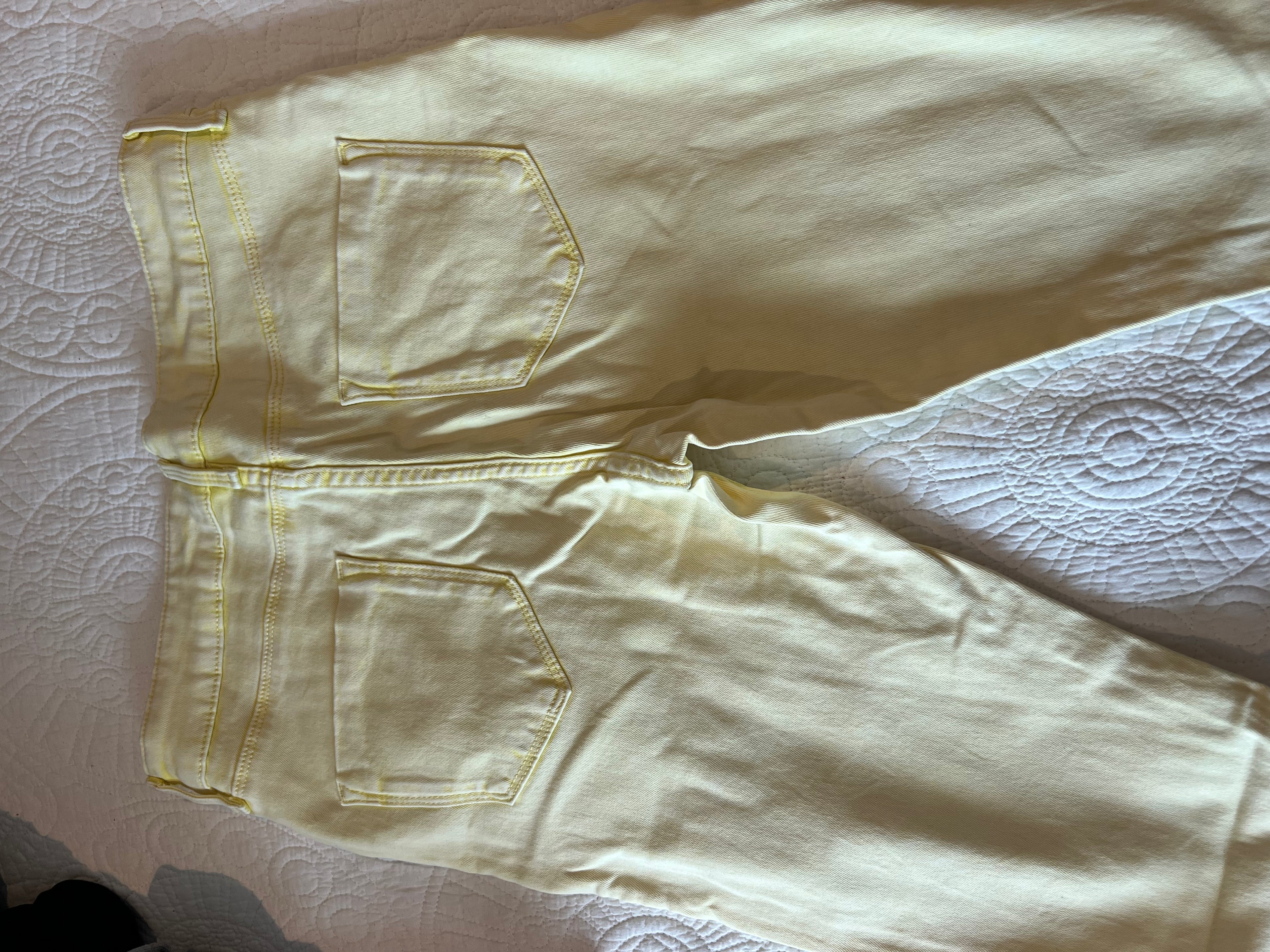 Pale yellow skinny jeans / good condition / Mid rise