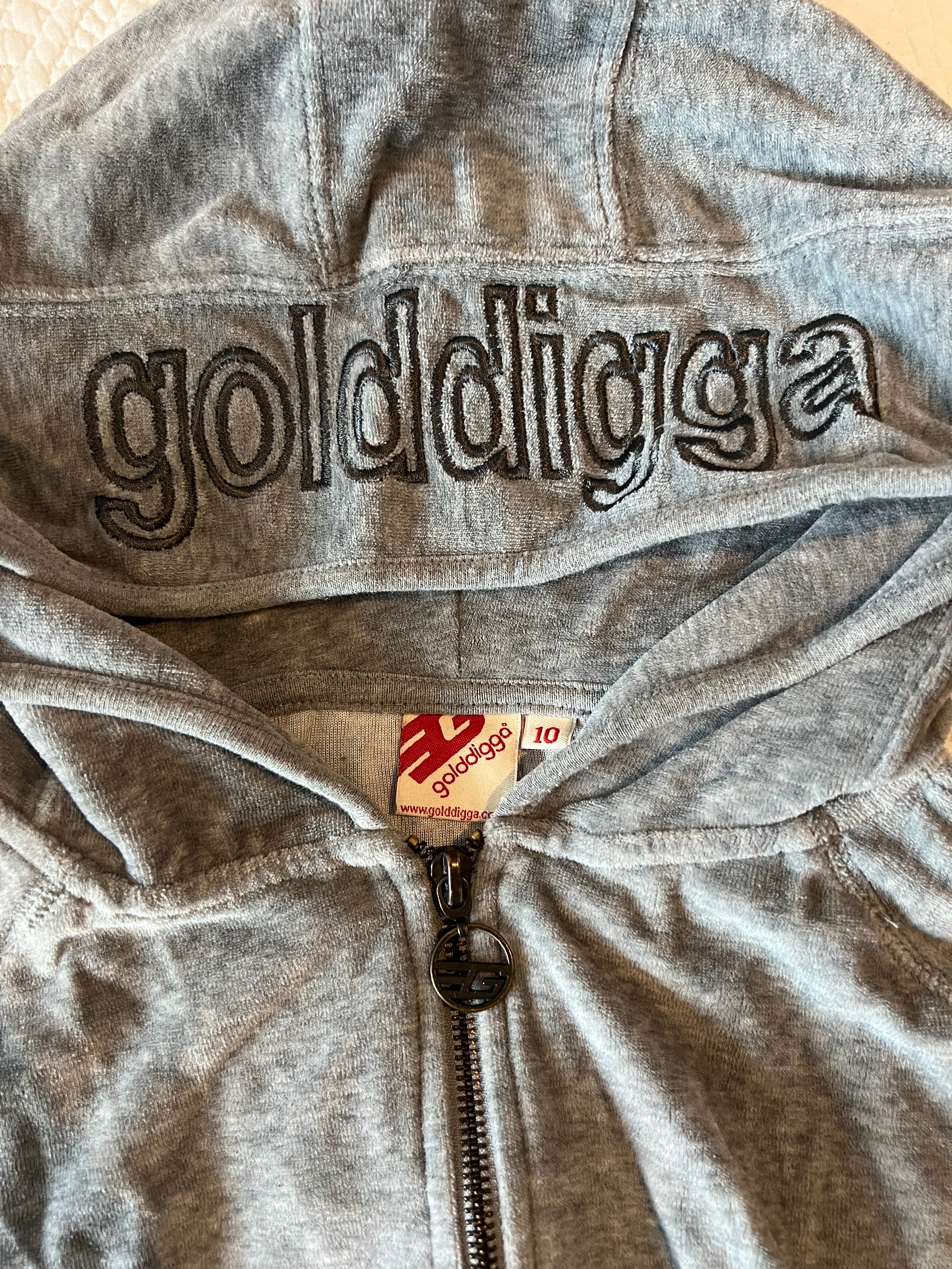 golddigga grey zip hoodie / Velvet effect
