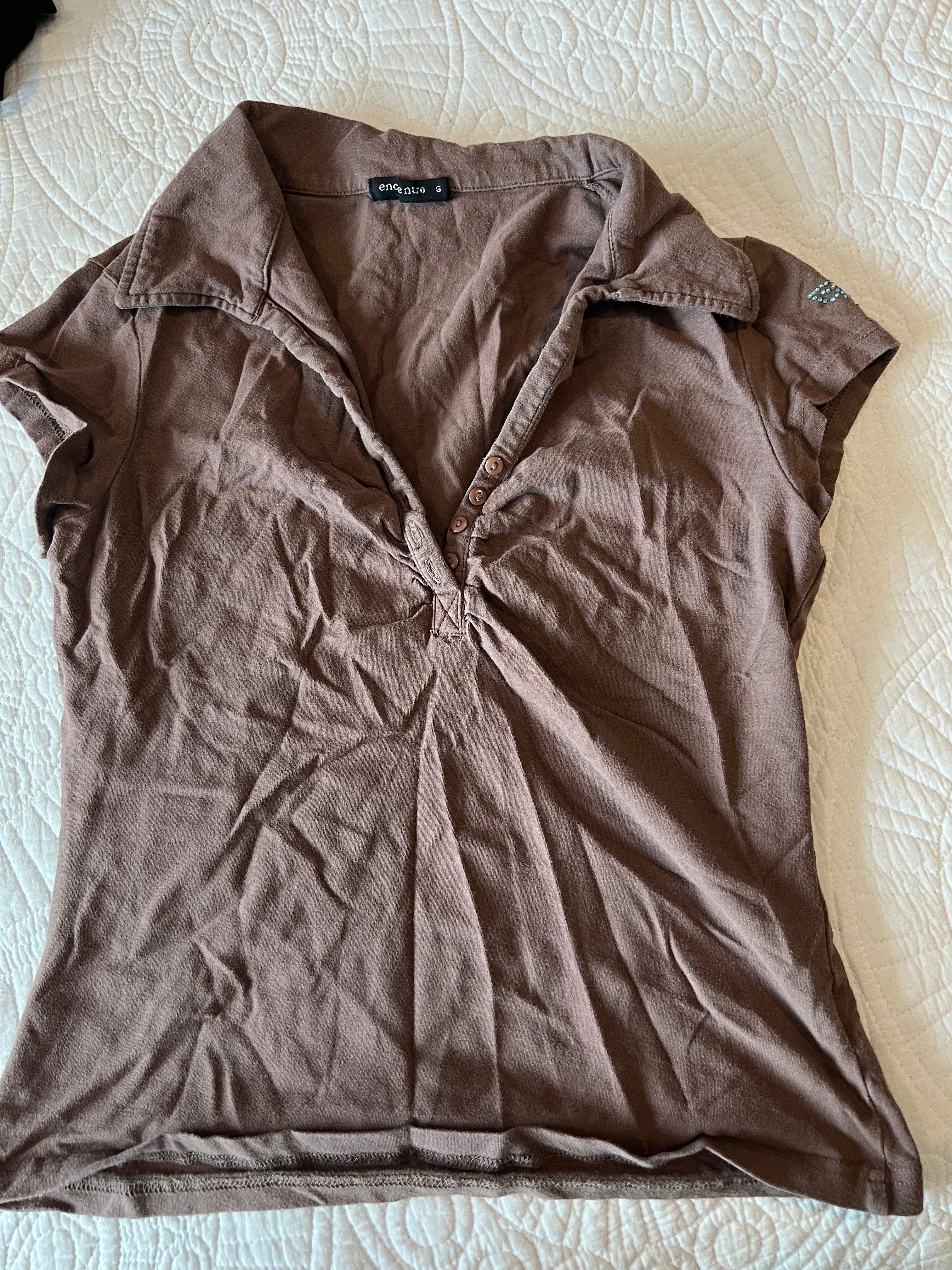 Brown short sleeve top / Button up