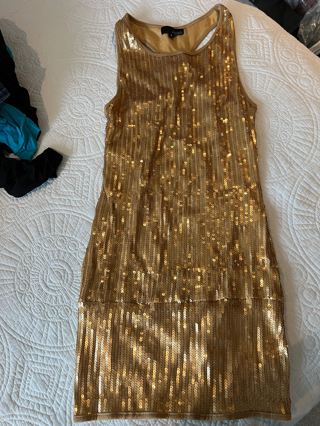 Sequin sleeveless dress / Midi length