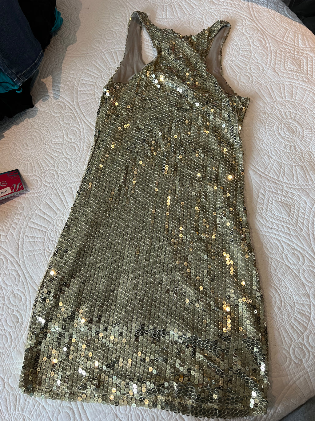 Gold sequin sleeveless dress / Midi length