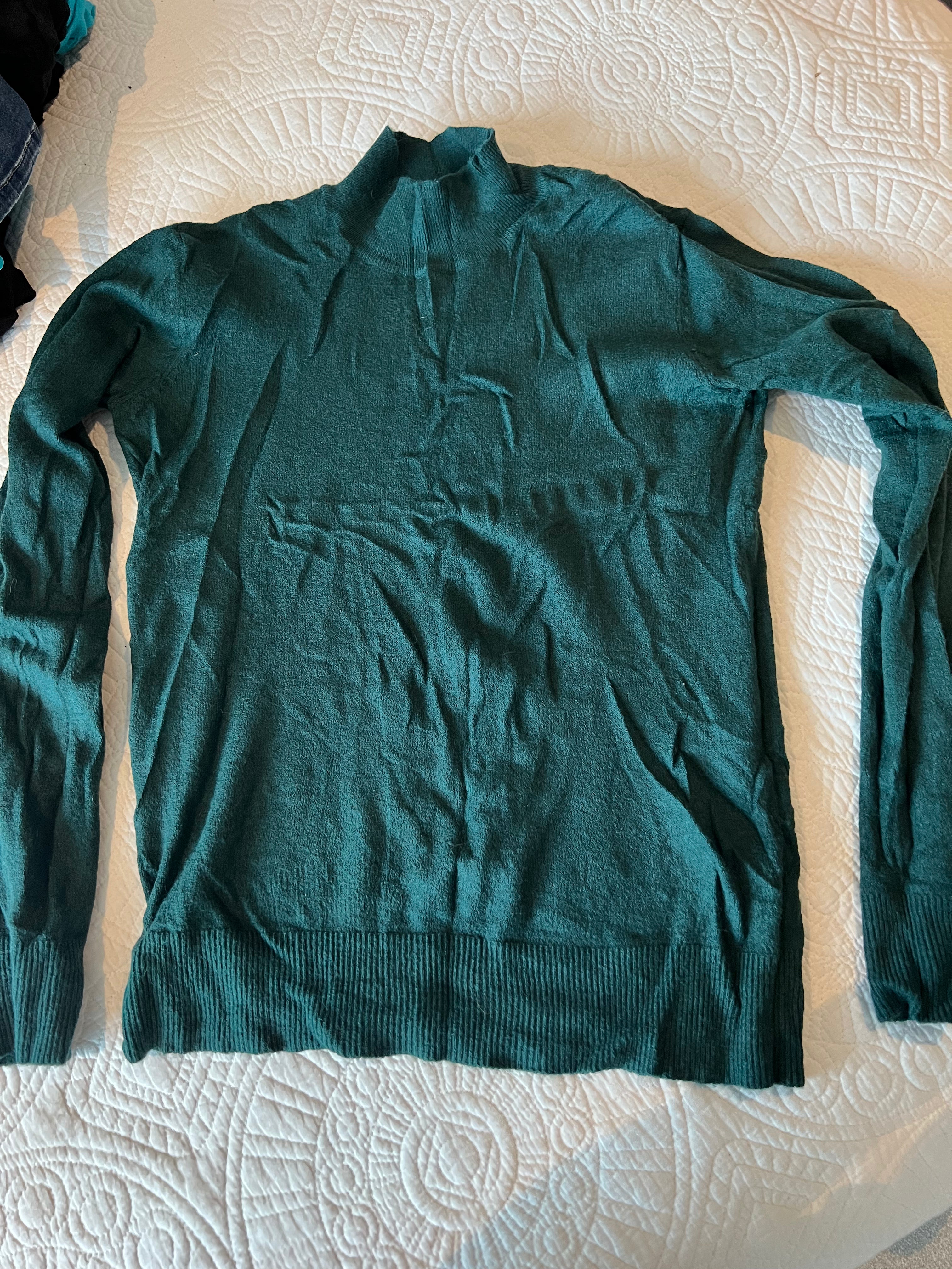 Emerald green turtle neck long sleeve jumpe