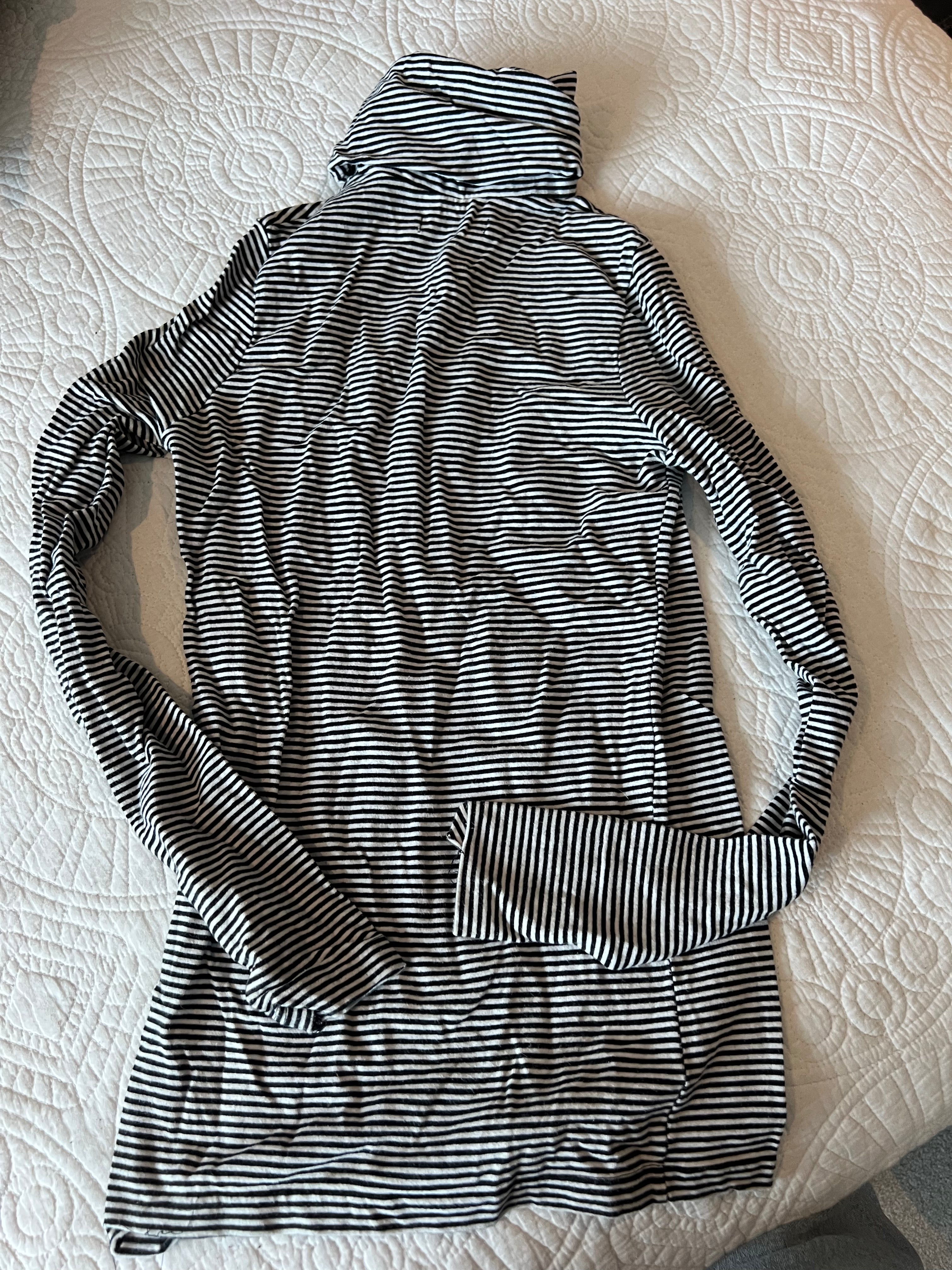 Black and white stripy turtle neck top