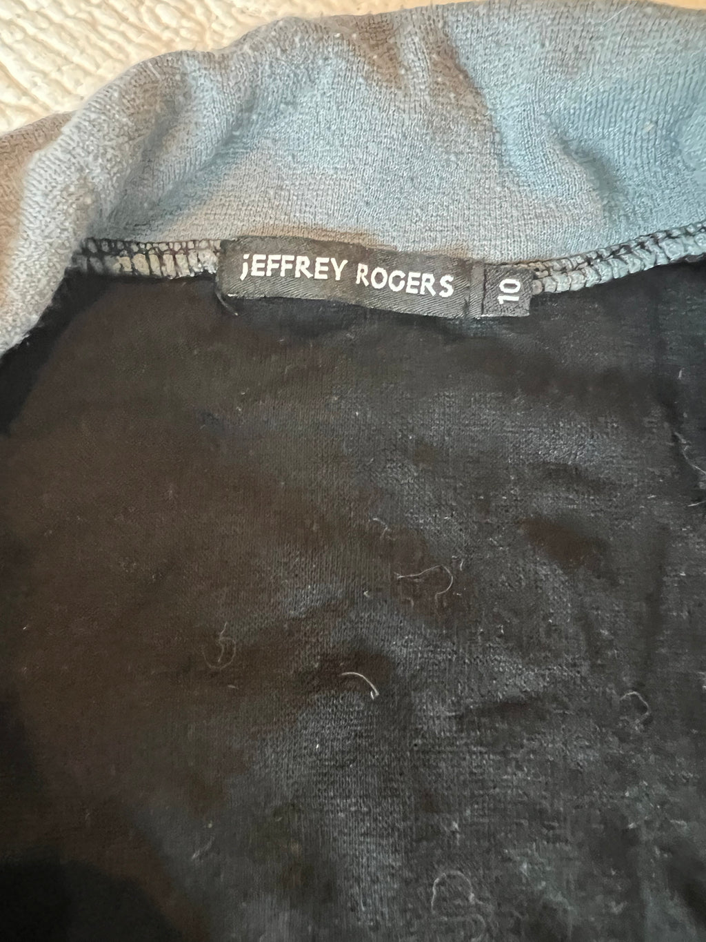 Jeffrey Rogers Grey / black cardigan / Single button