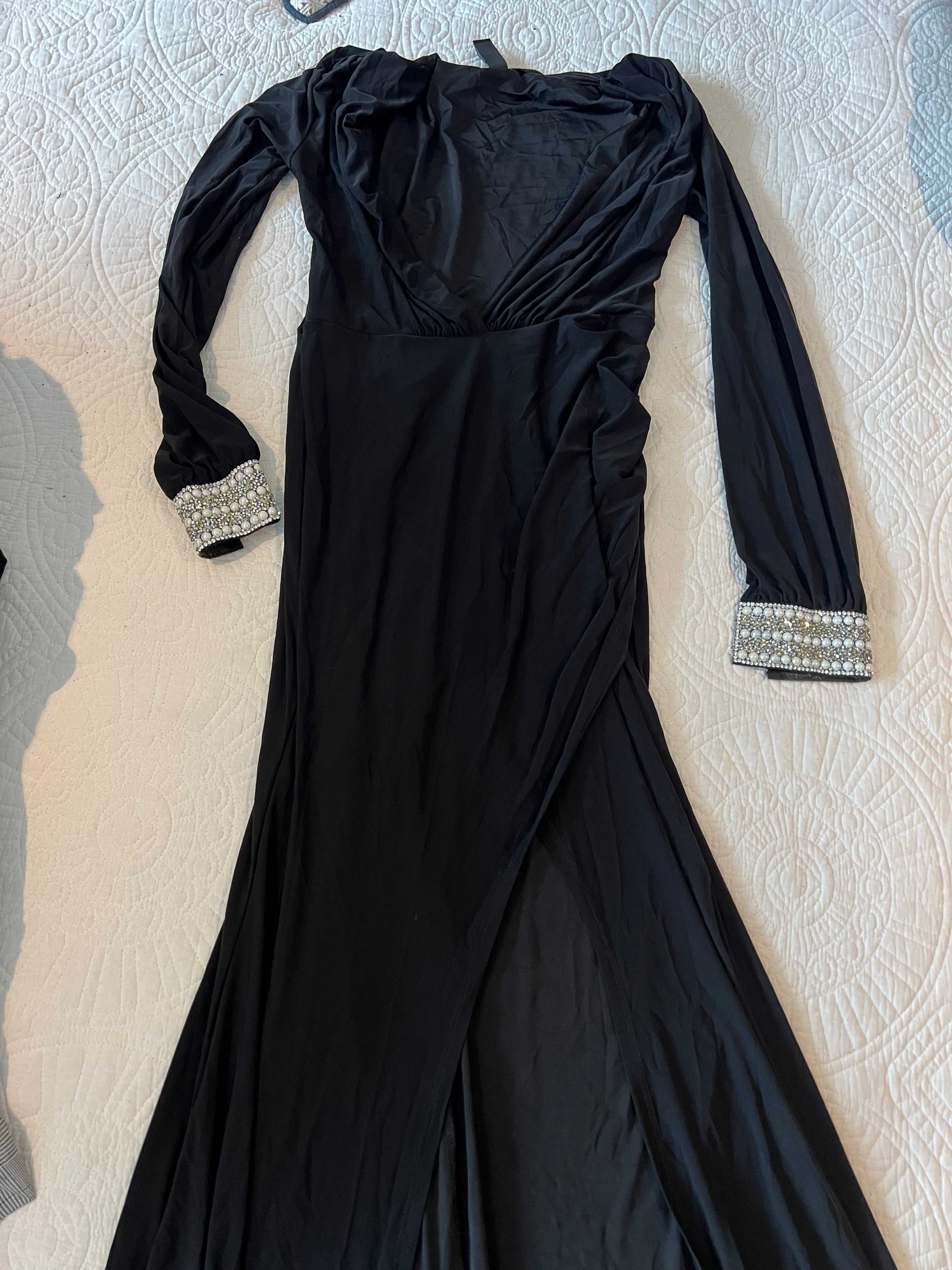 Black maxi dress / jewel design on sleeves / leg slit feature