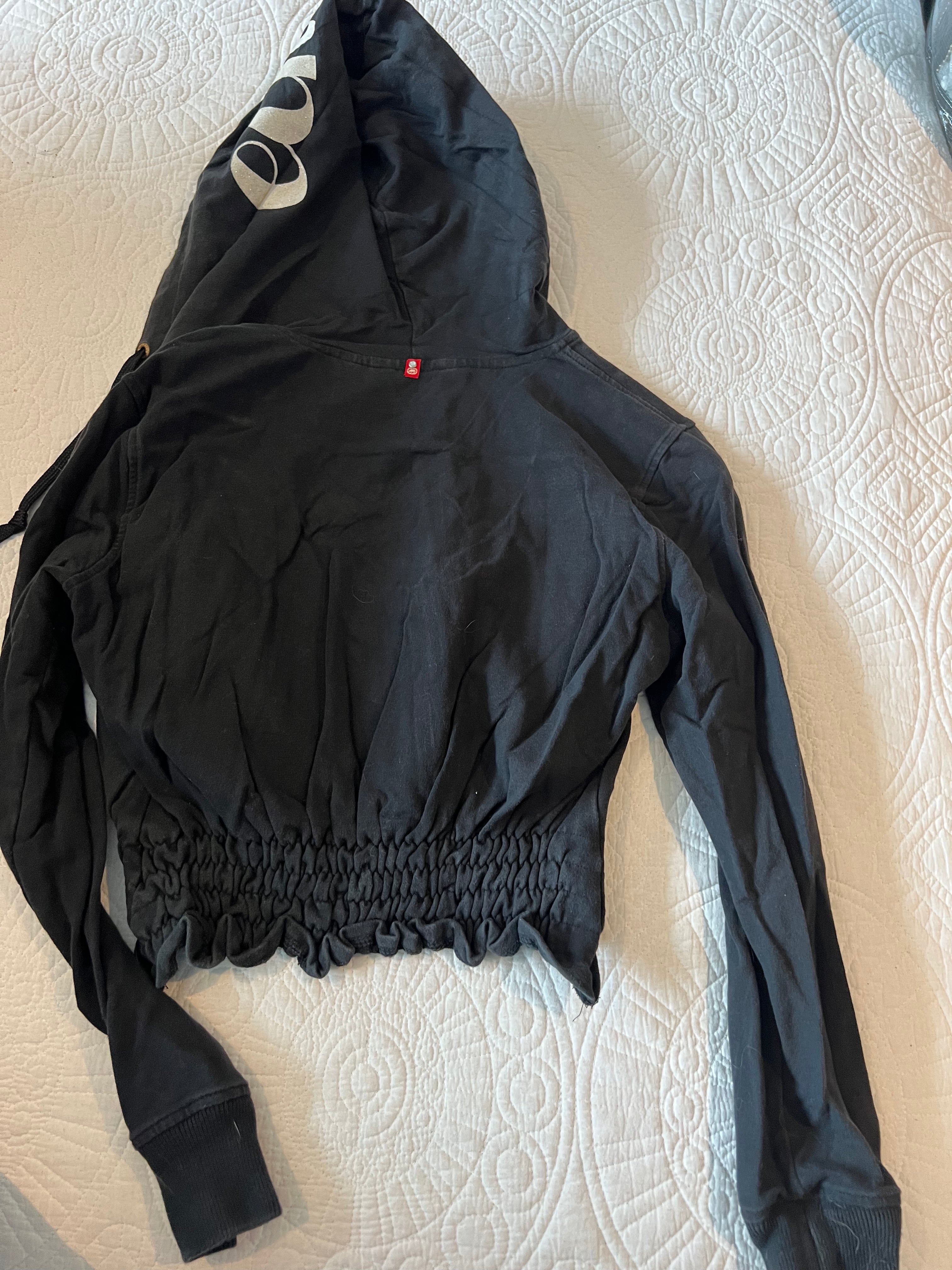 Black zip up hoodie / Sequin detai