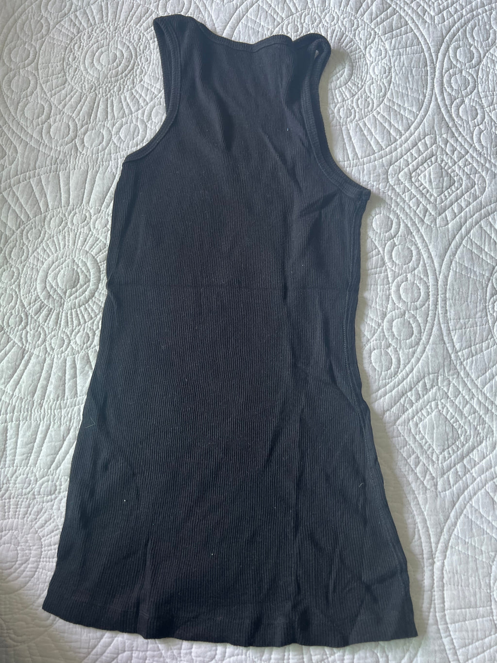 Black ribbed vest