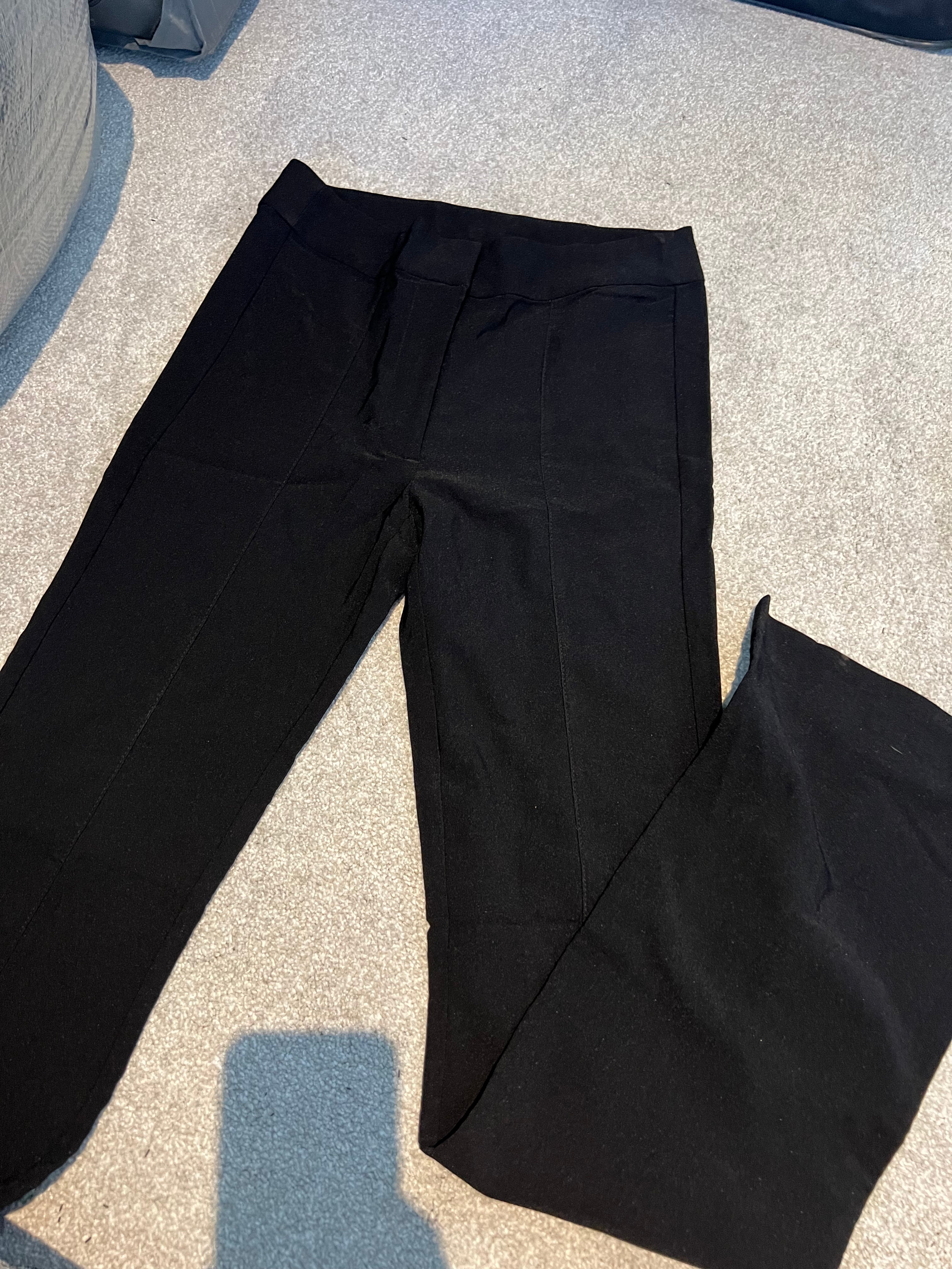 Black trousers