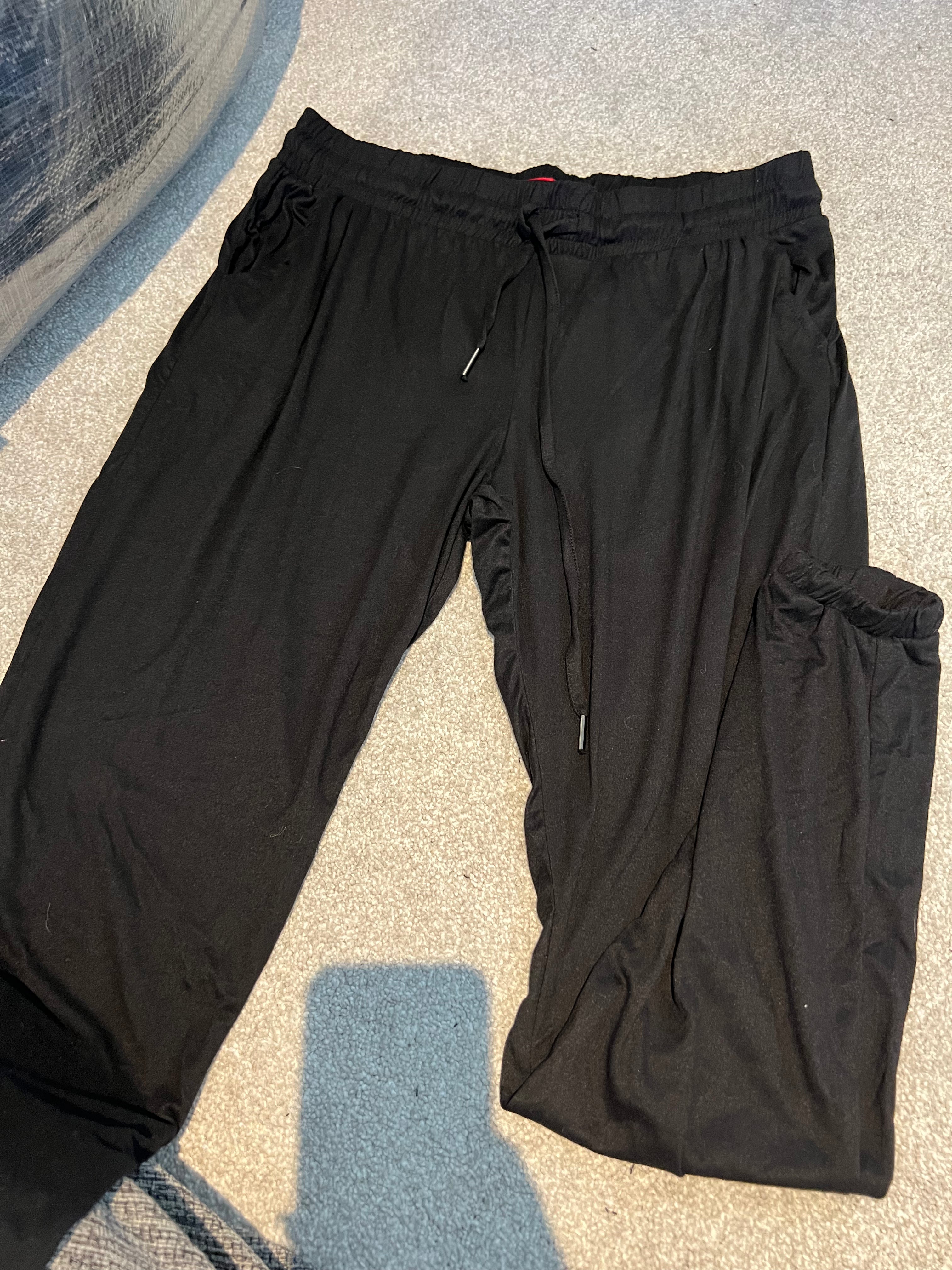Hot kiss black joggers