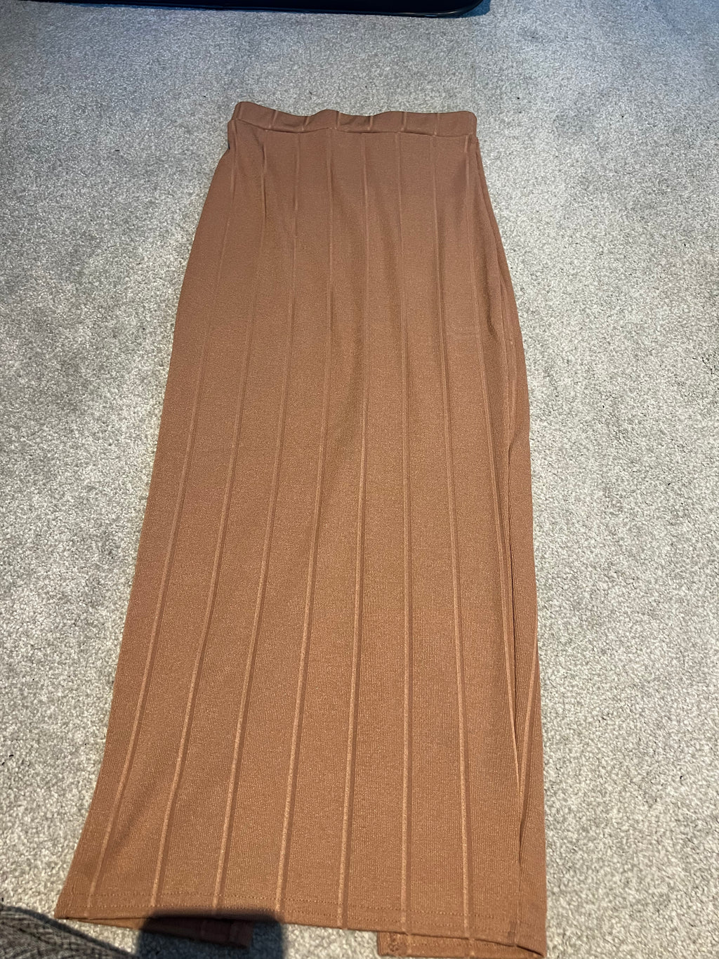 Biege ribbed skirt