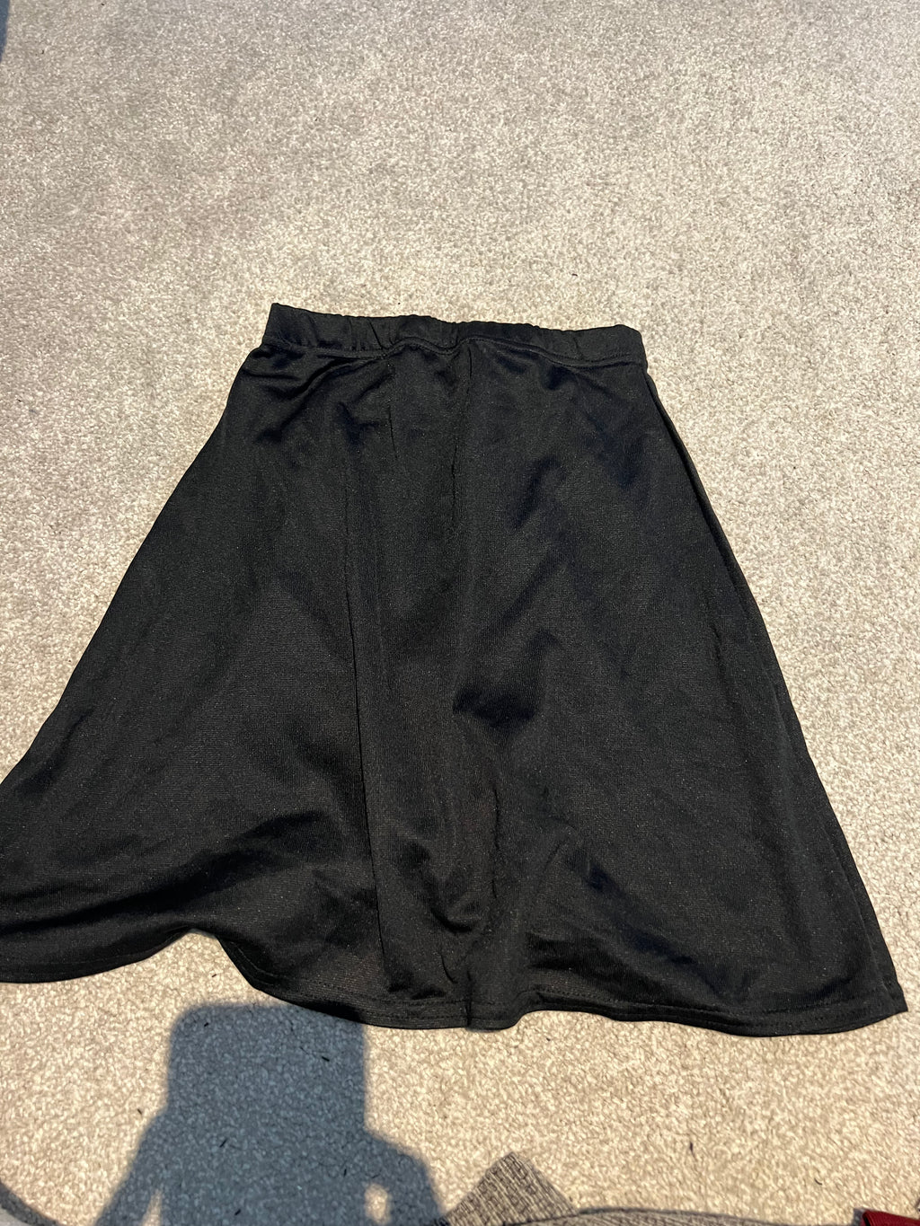 Flowy black skirt