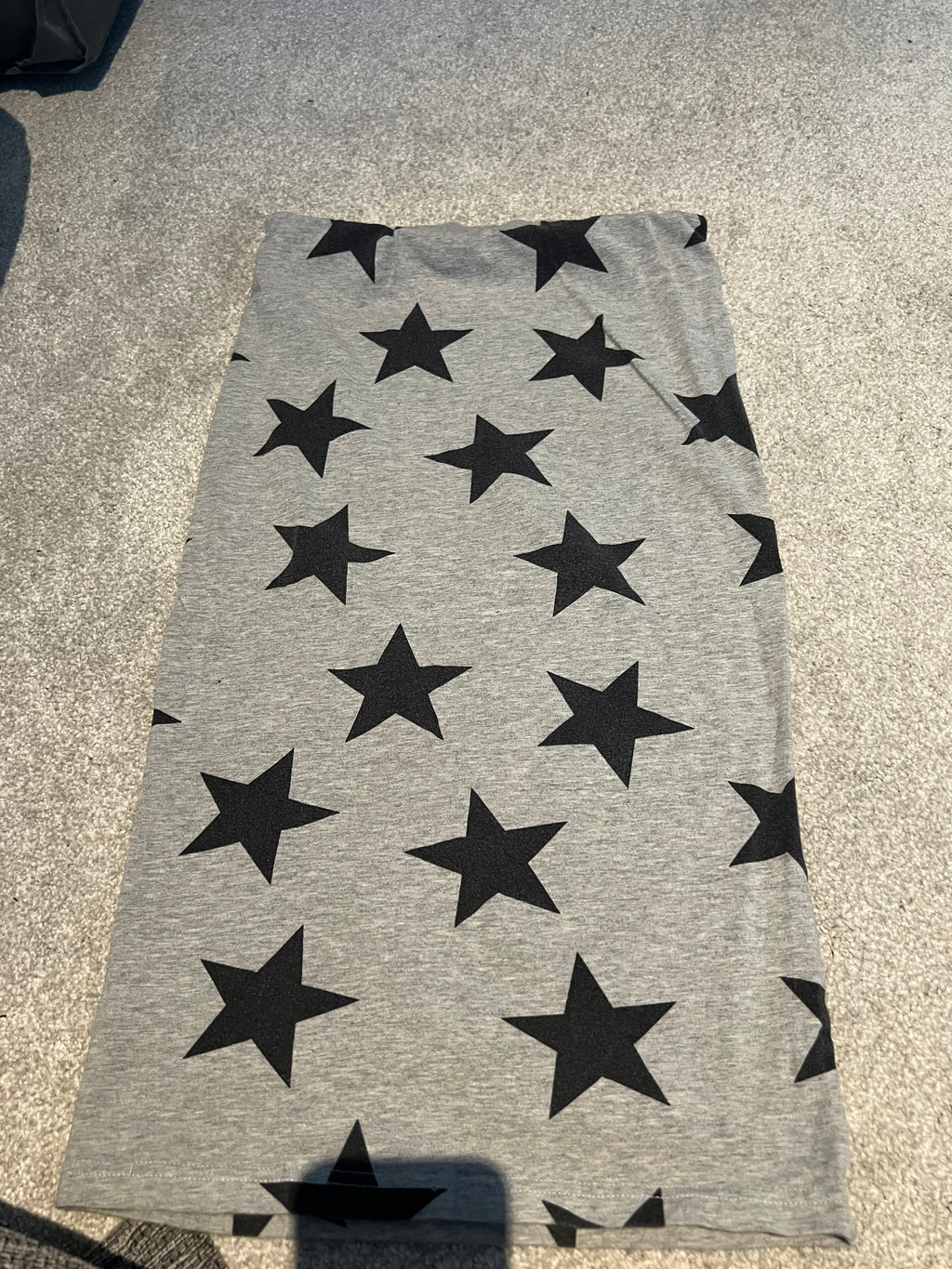 Star print skirt