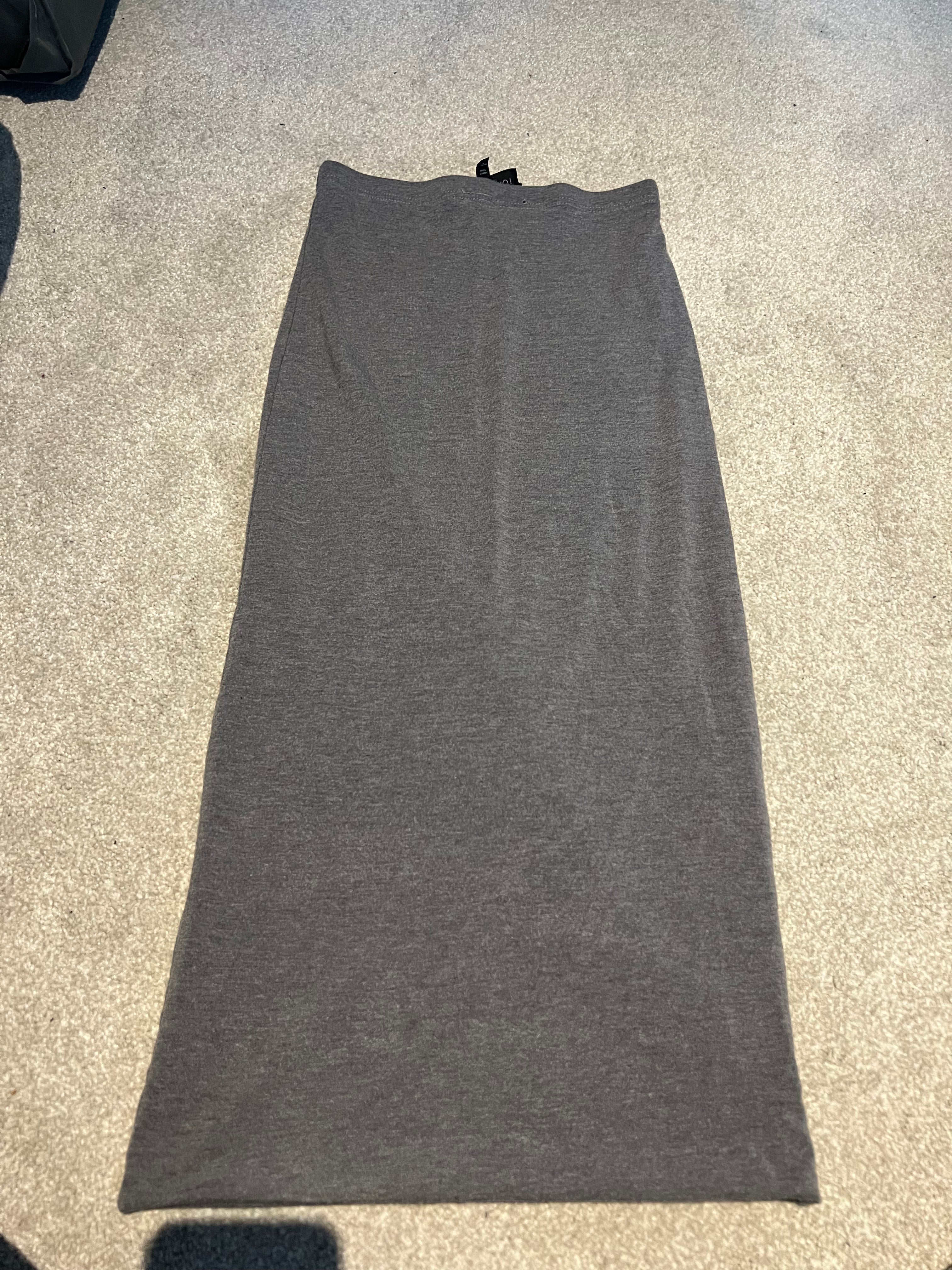 Grey maxi skirt (Tall)