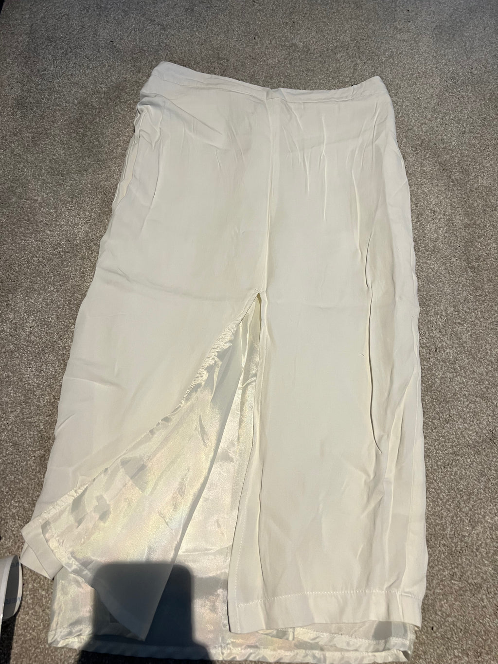 White, double lined skirt