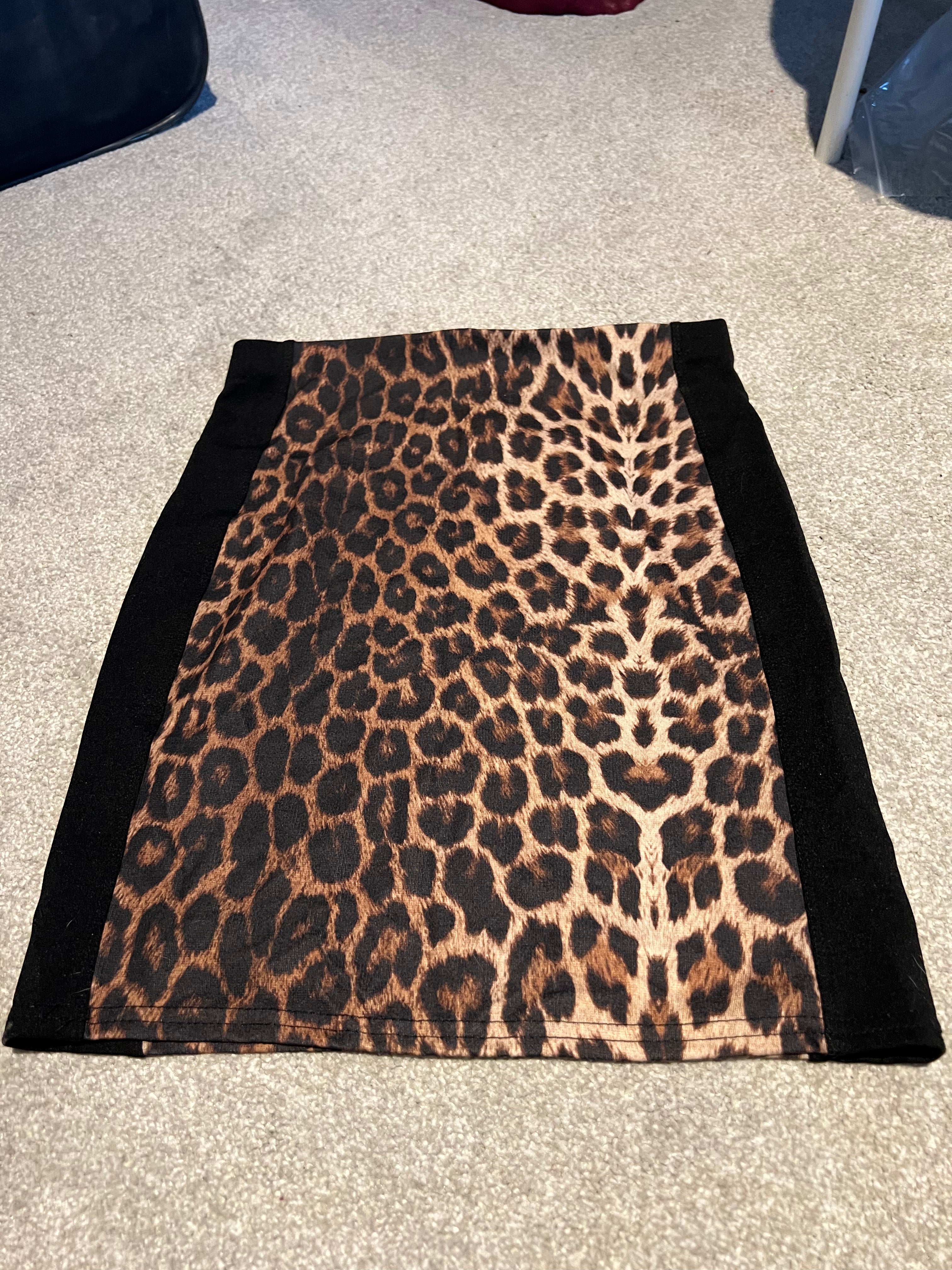 Leopard print skirt