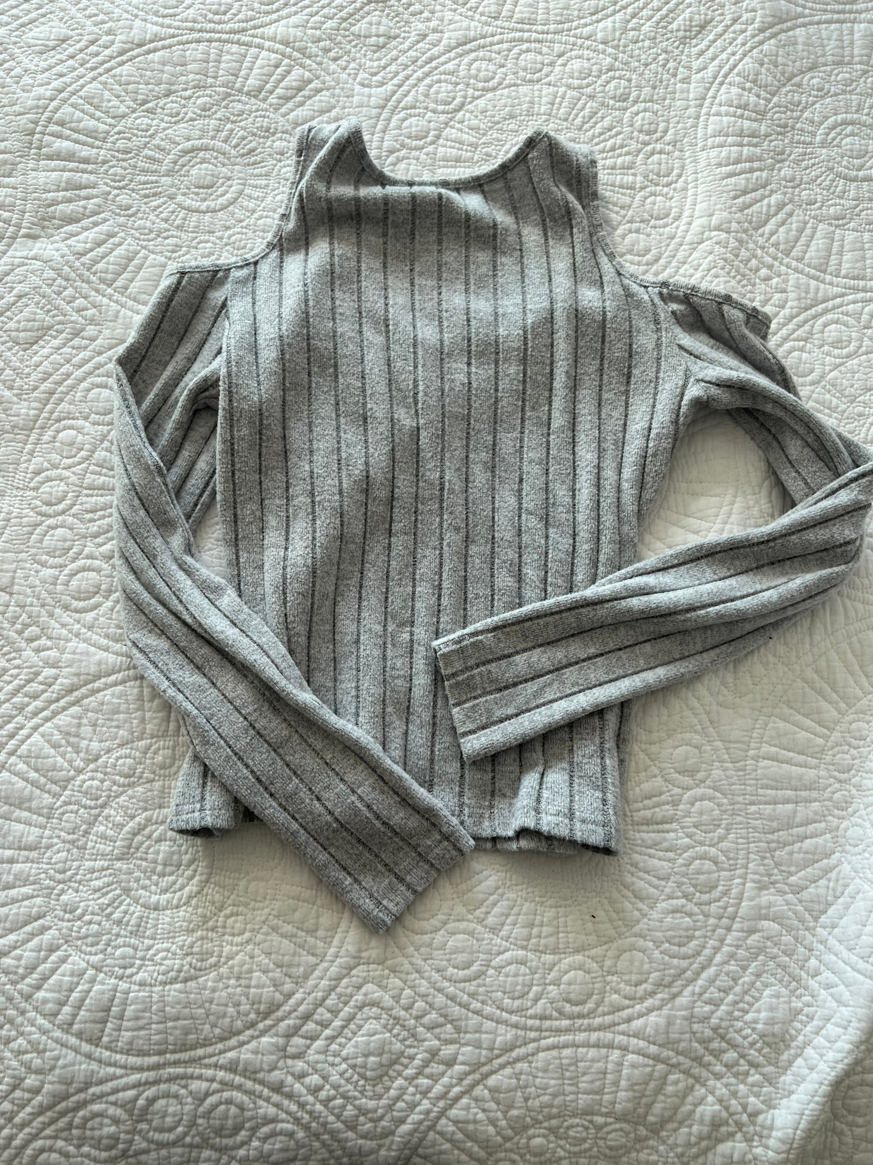 Grey ribbed top