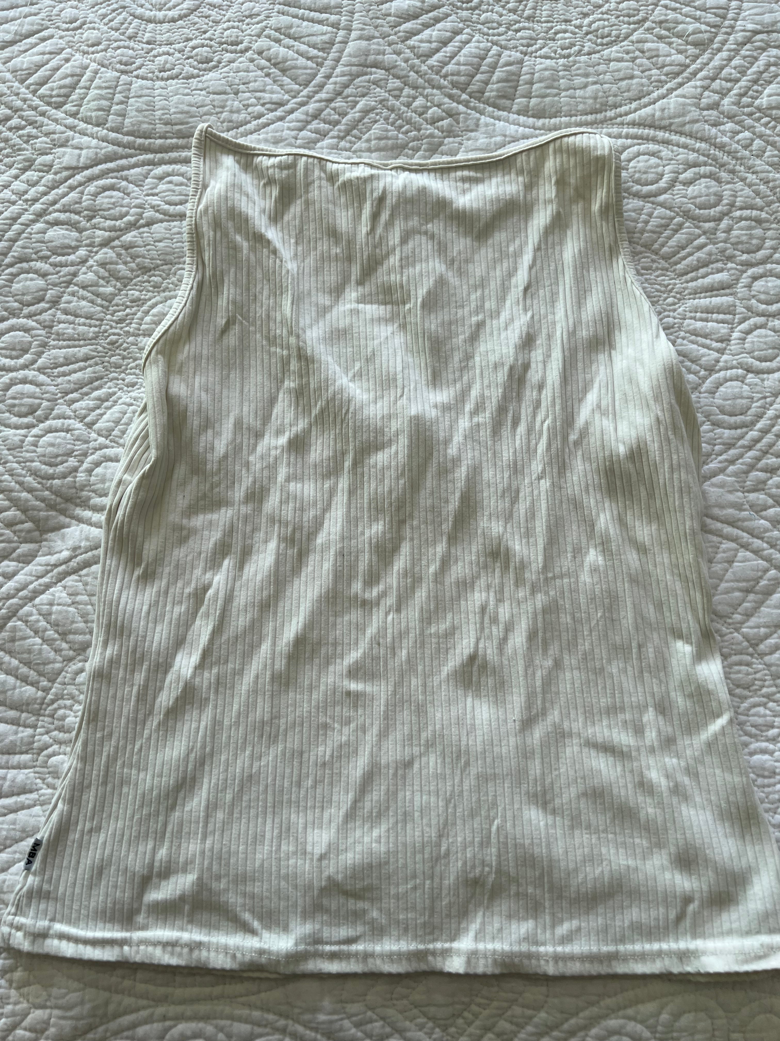 White ribbed top
